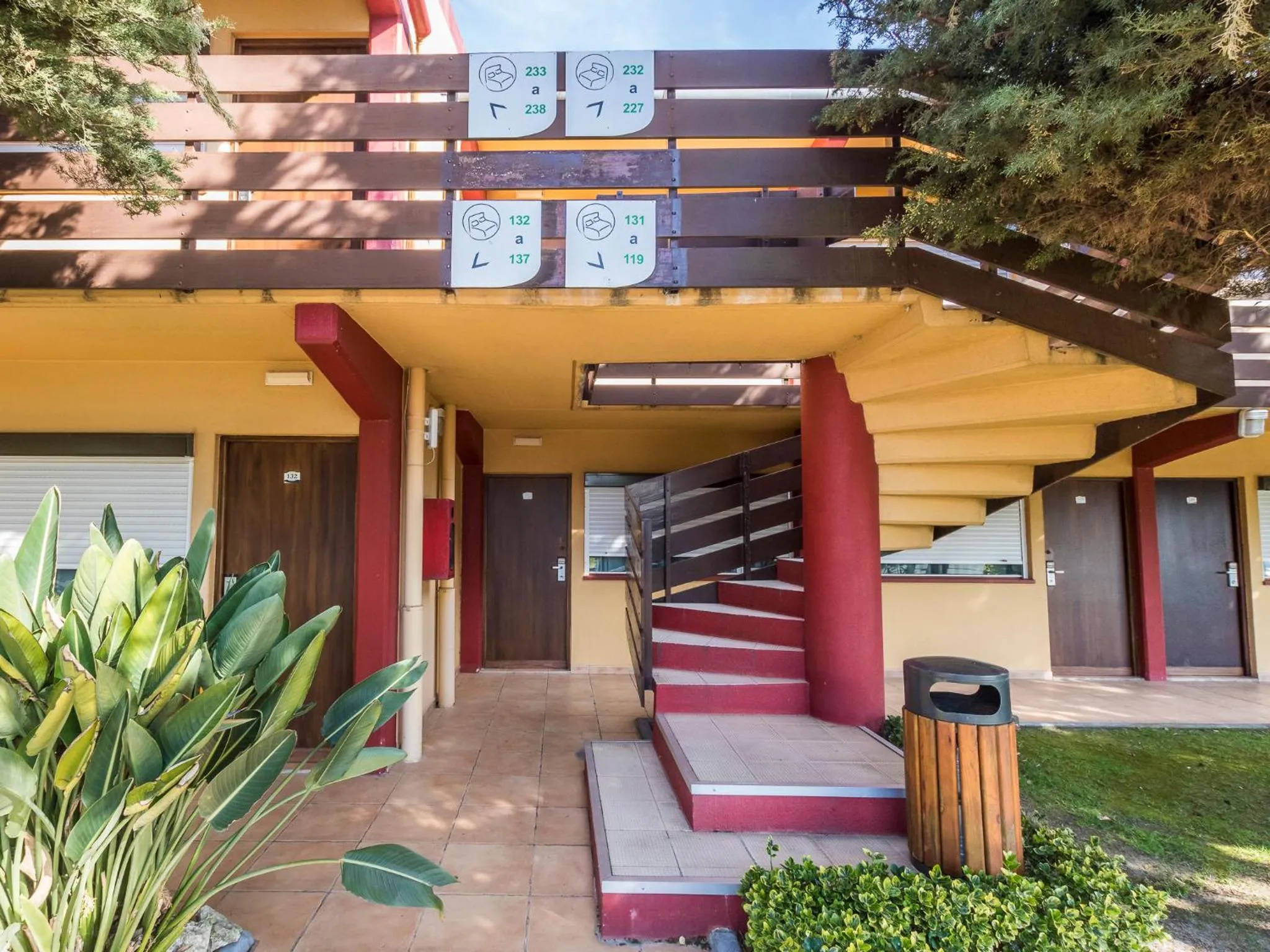 Property building in Hotel Campanile Setubal