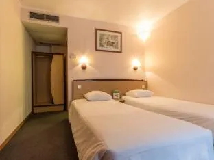 Bedroom, Bed in Hotel Campanile Setubal