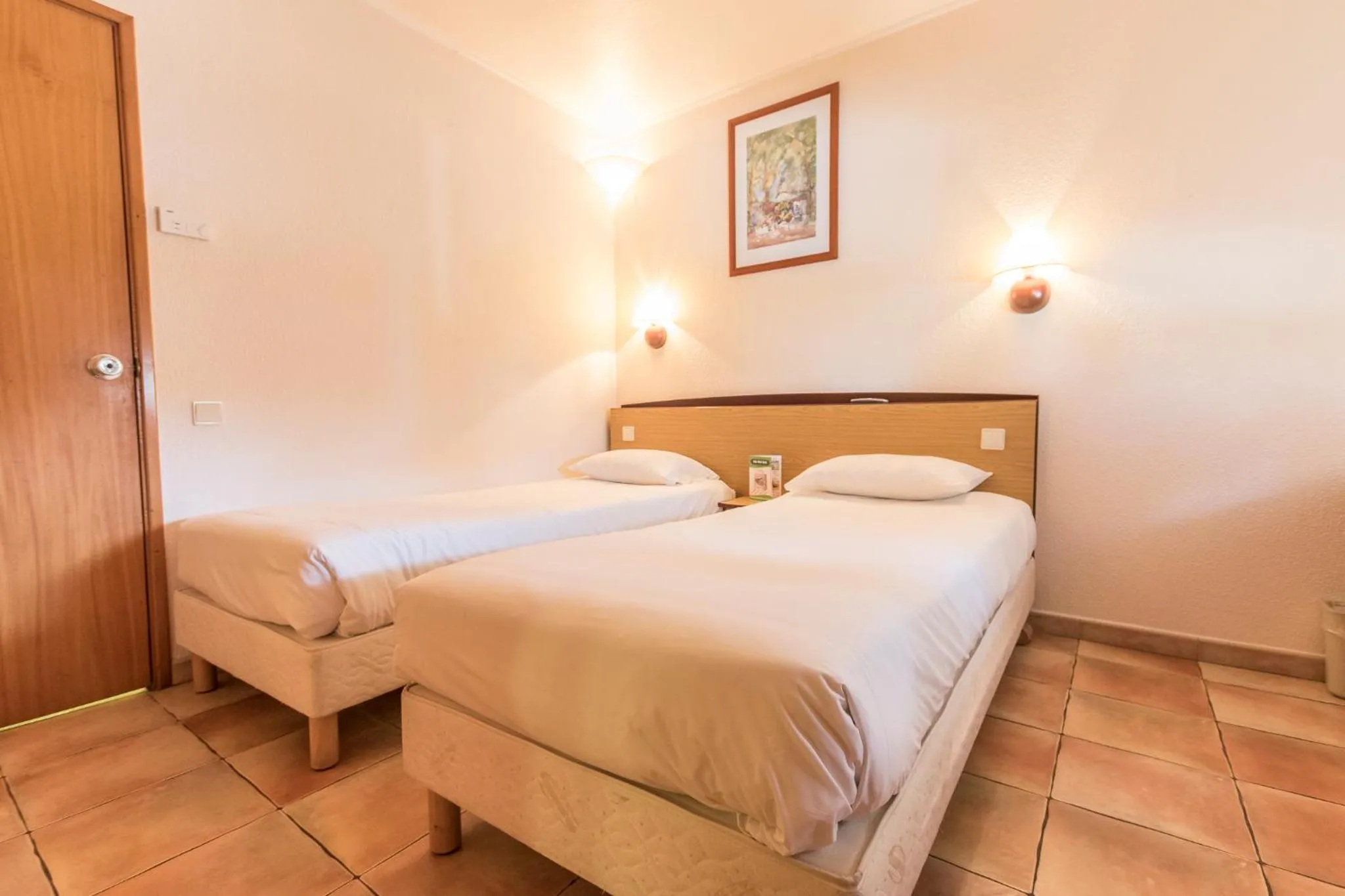 Bed in Hotel Campanile Setubal