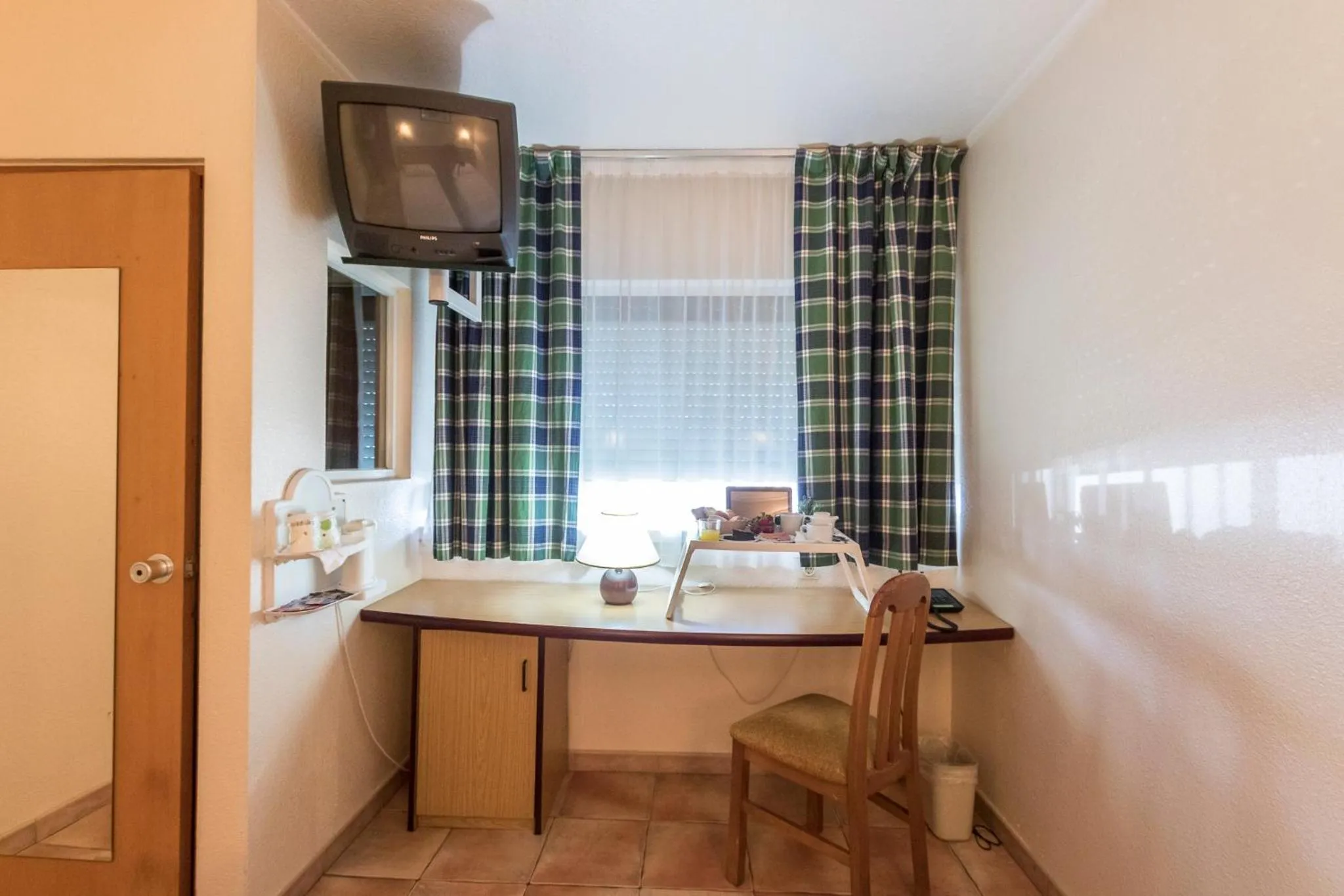 Bed in Hotel Campanile Setubal