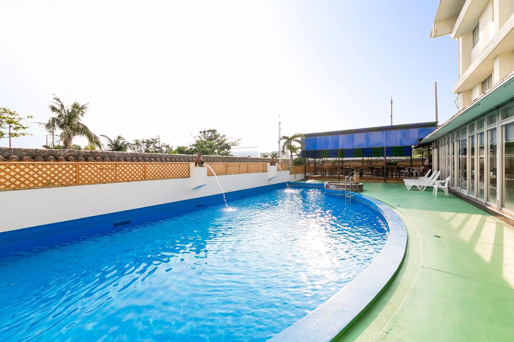 Swimming pool in Hotel Miyahira