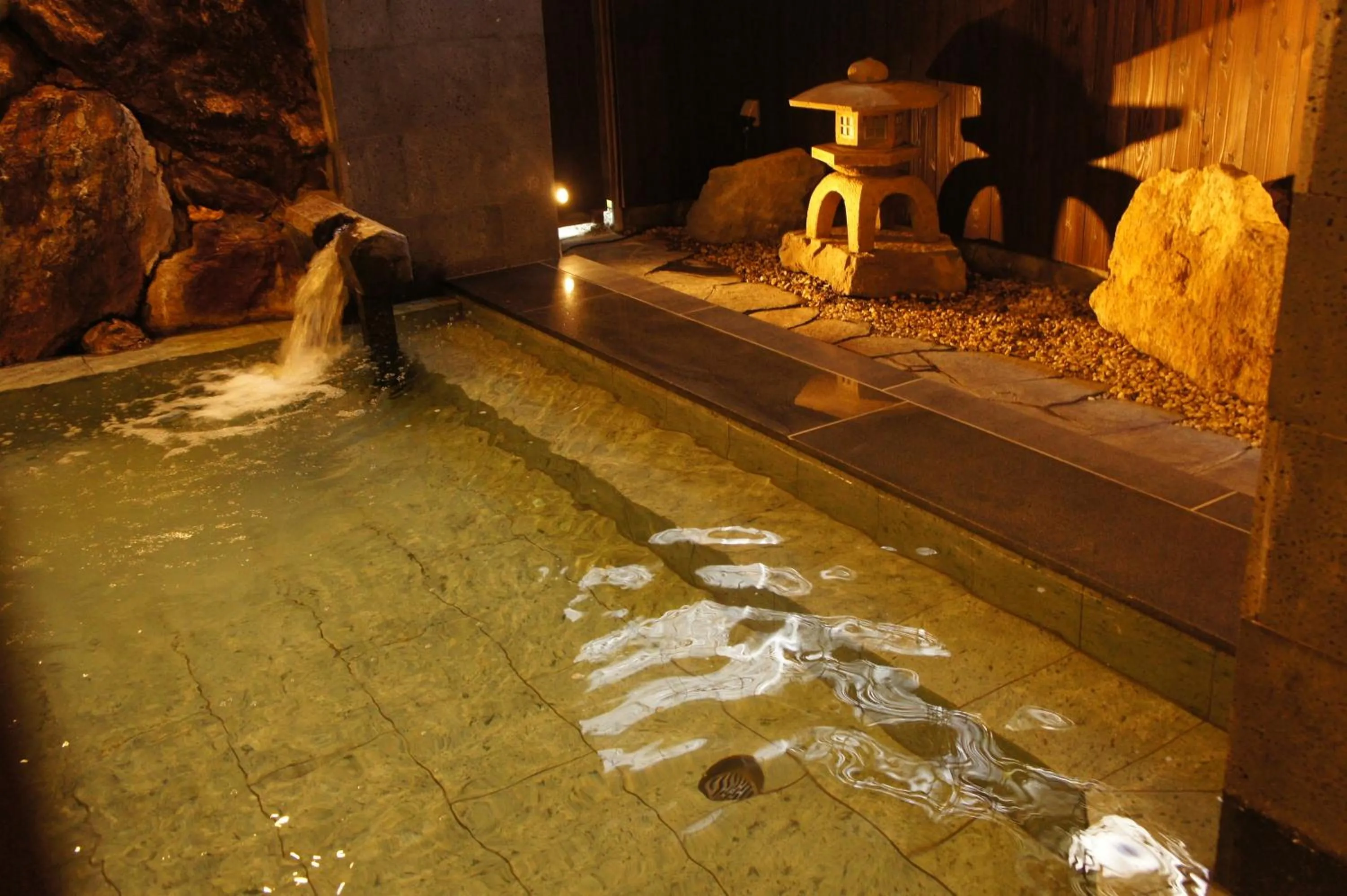 Hot Spring Bath in Kawaguchiya Kinosaki Riverside Hotel