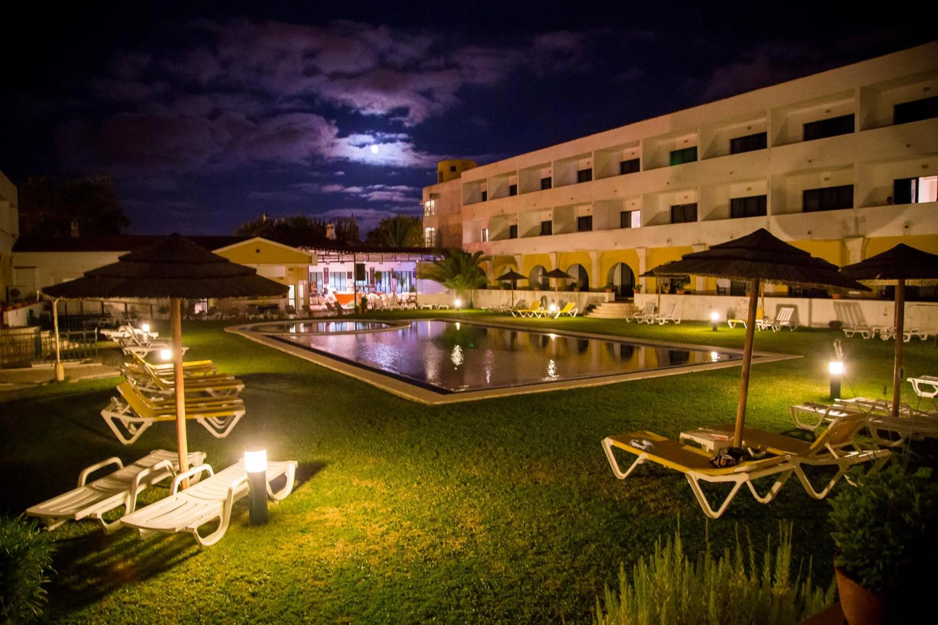 Night, Swimming Pool in Hotel Dom Fernando