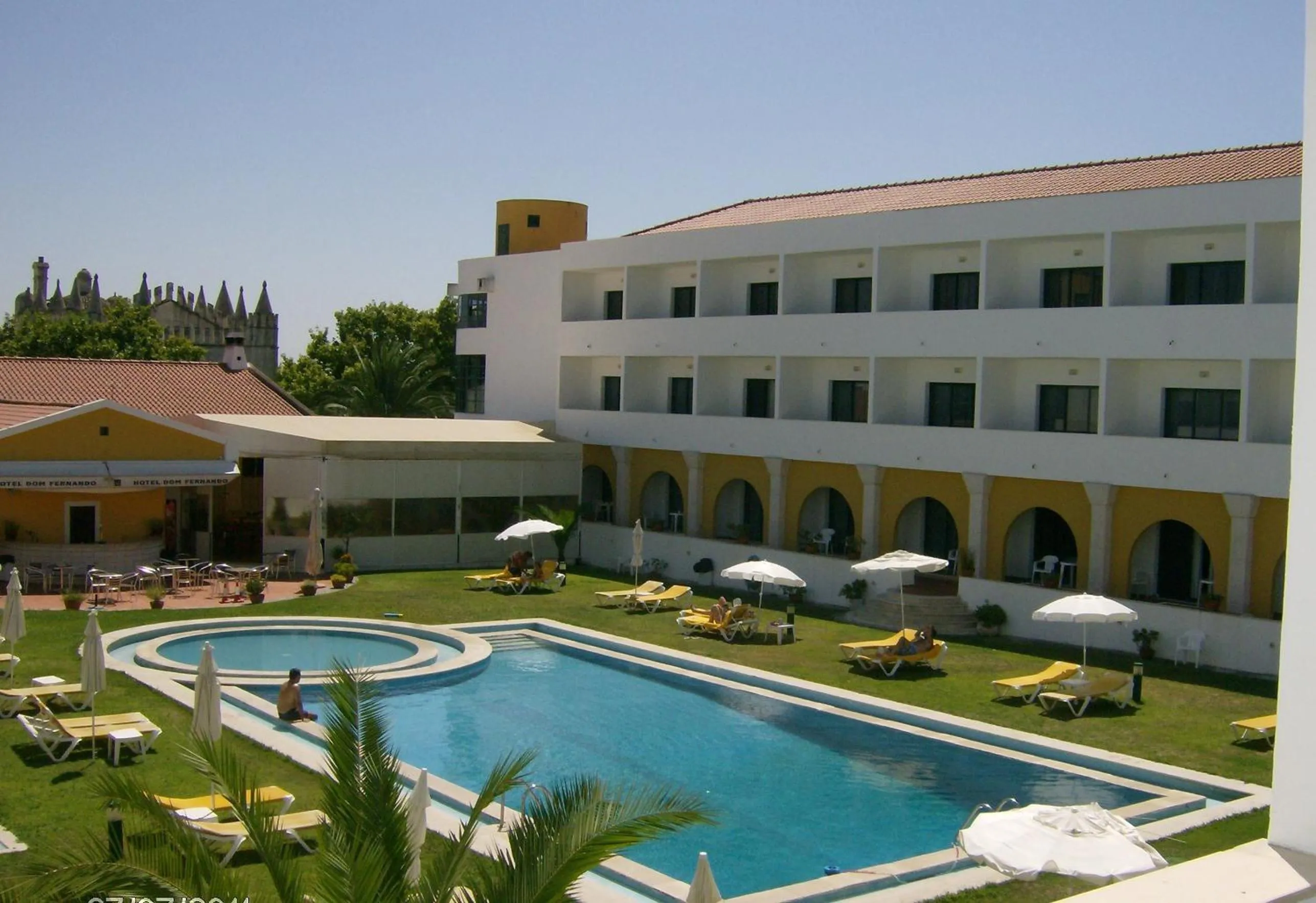 Day, Property Building in Hotel Dom Fernando