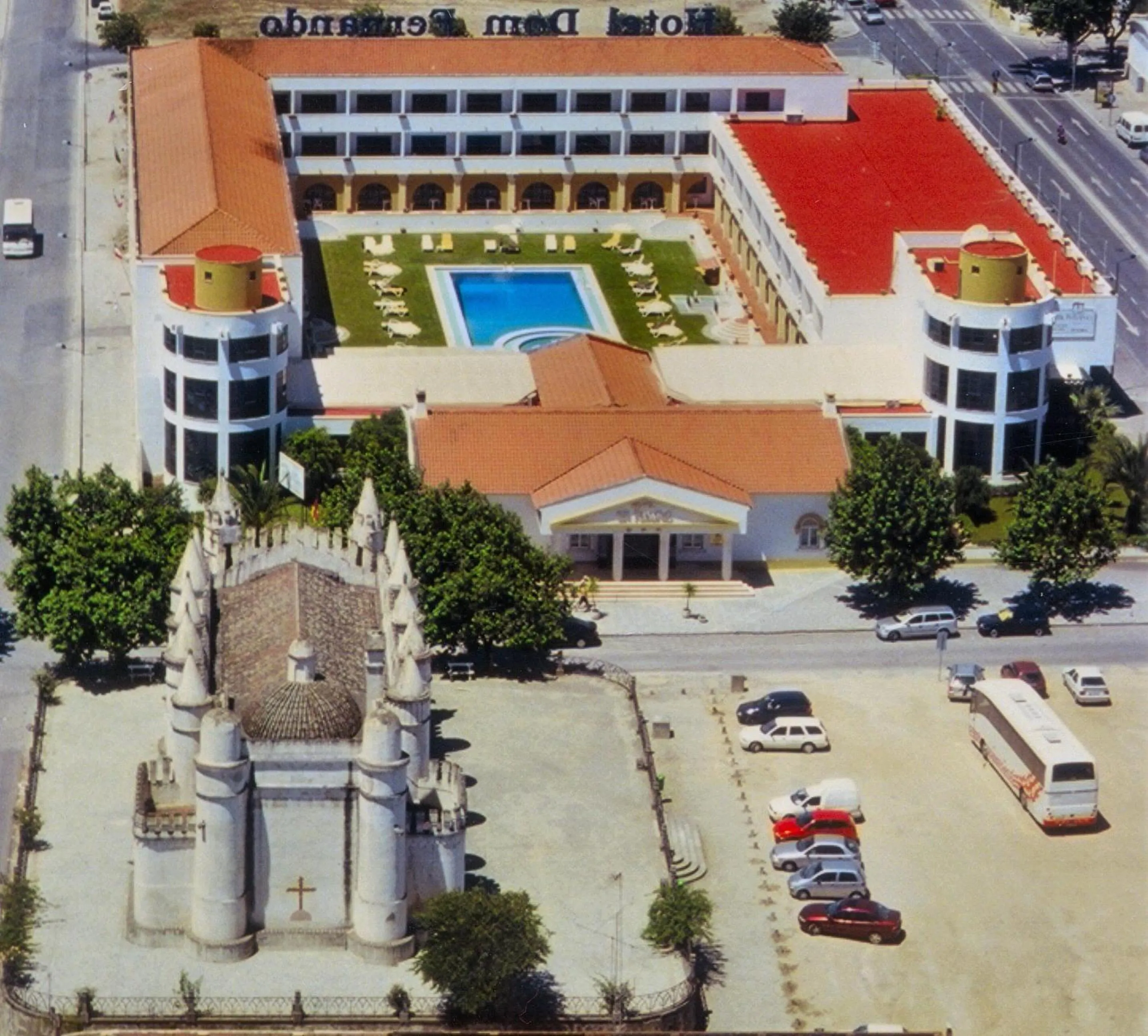 Facade/entrance, Bird's-eye View in Hotel Dom Fernando