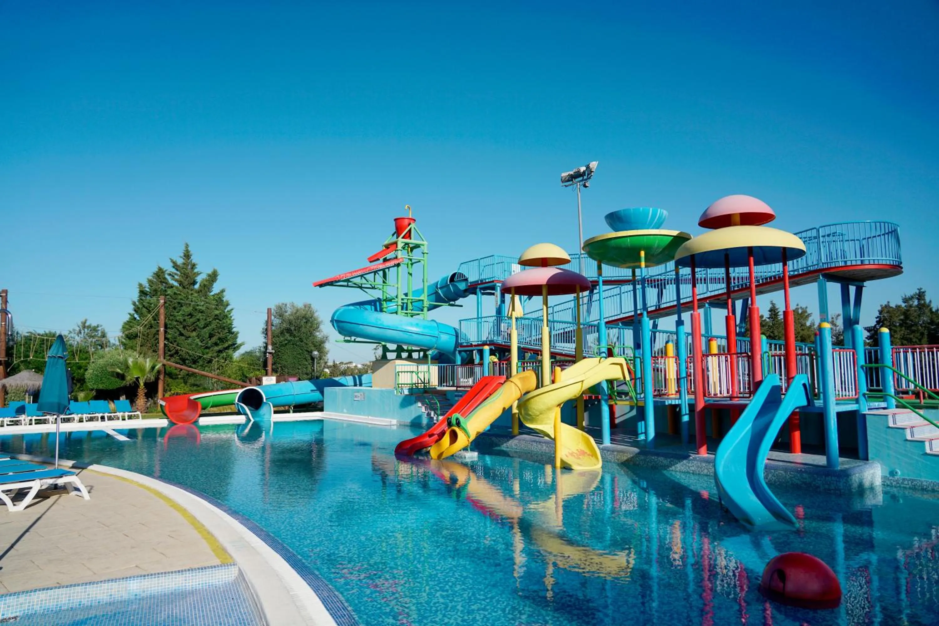 Aqua park in Alfagar Alto da Colina