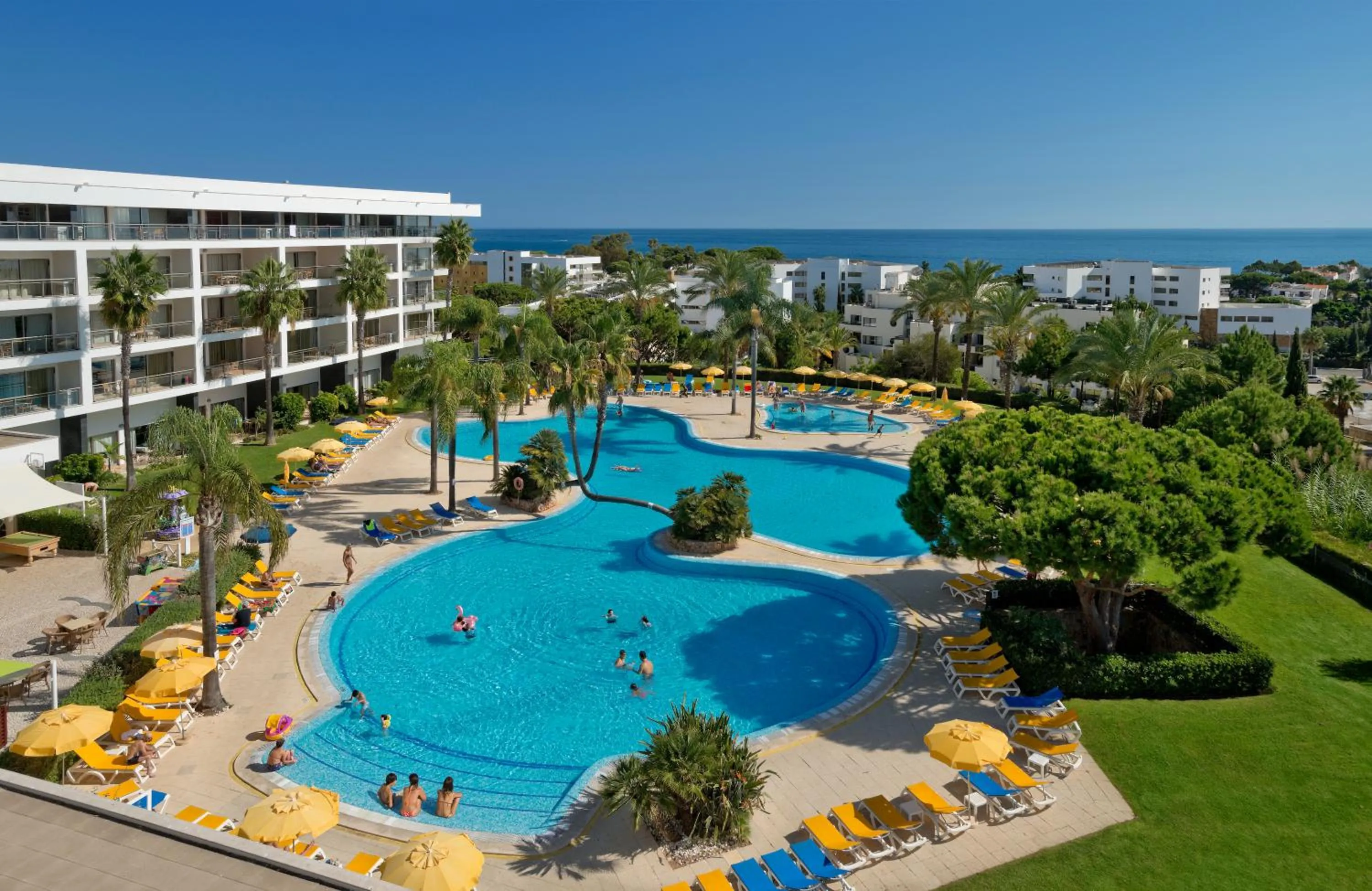 Swimming pool in Alfagar Alto da Colina