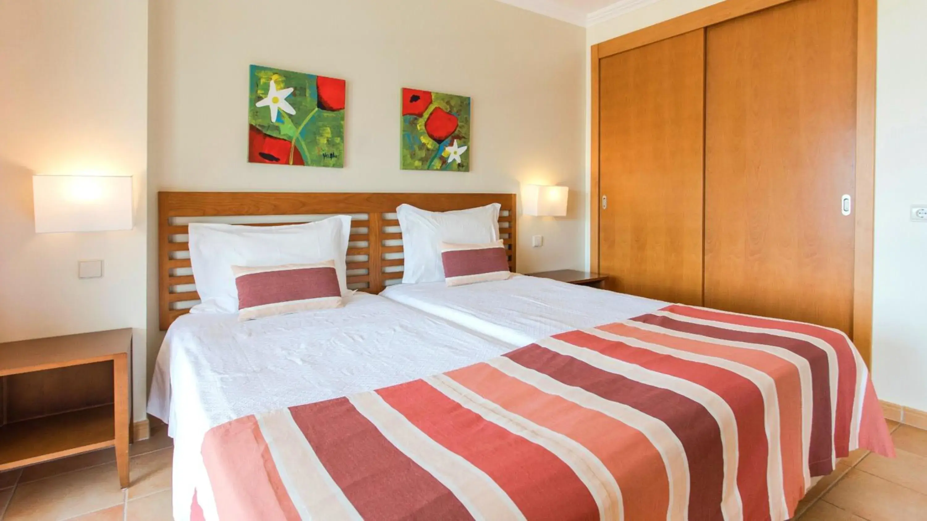 Standard Two-Bedroom Apartment in Alfagar Alto da Colina Standard Two-Bedroom Apartment in Alfagar Alto da Colina