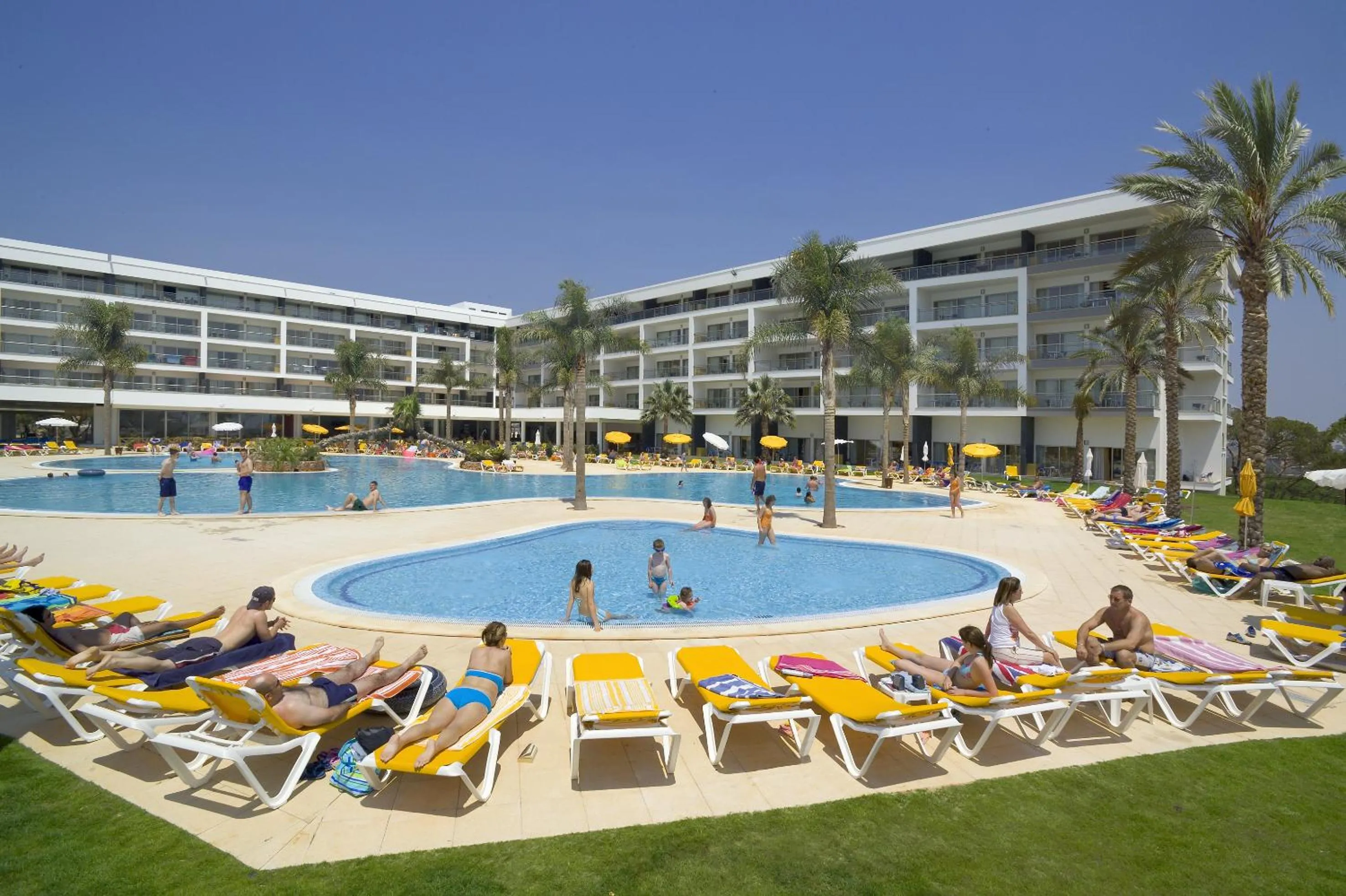 Swimming pool in Alfagar Alto da Colina