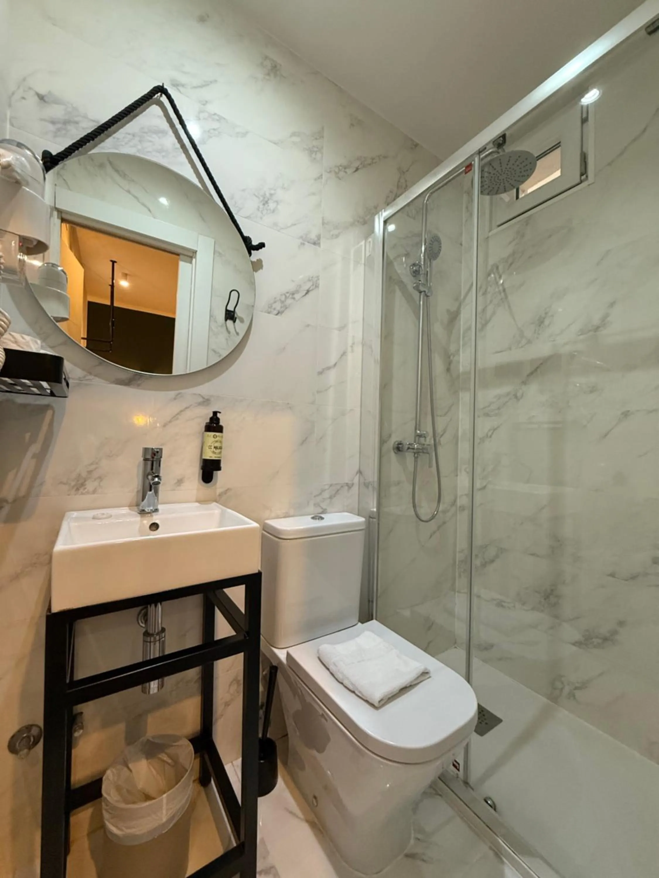 Bathroom in CC Malasaña