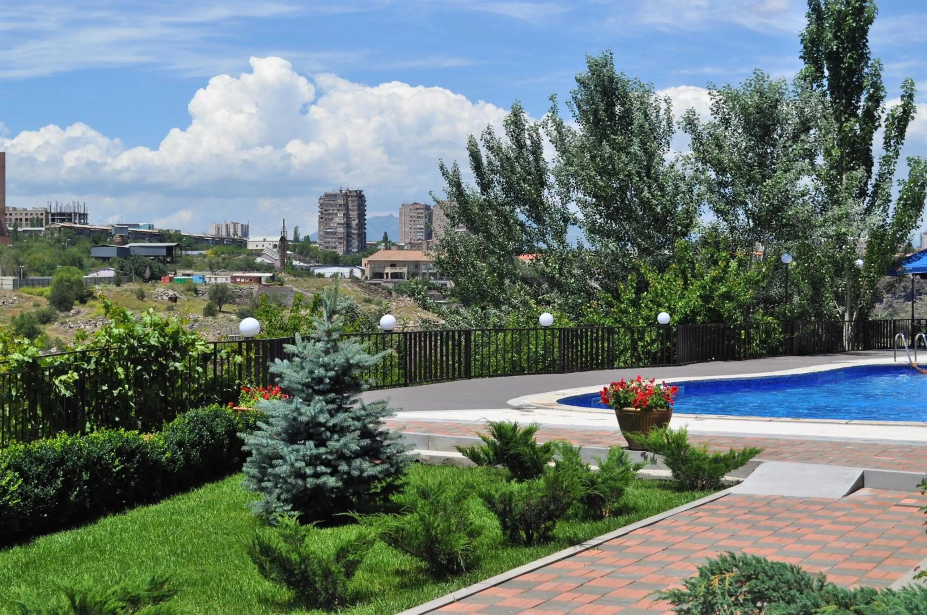 Garden view in Olympia Garden Hotel