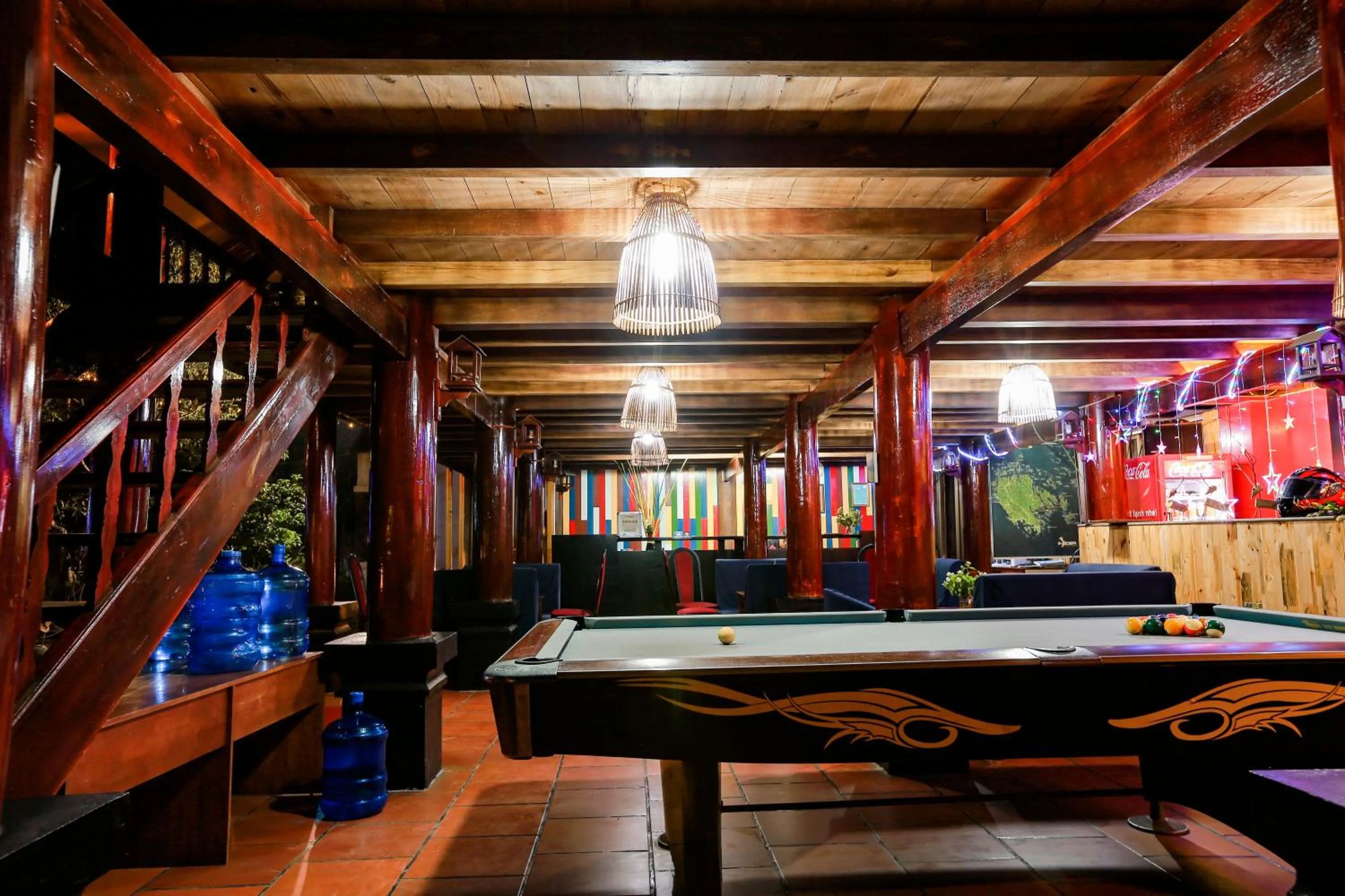 Living room in Cat Ba Eco Lodge