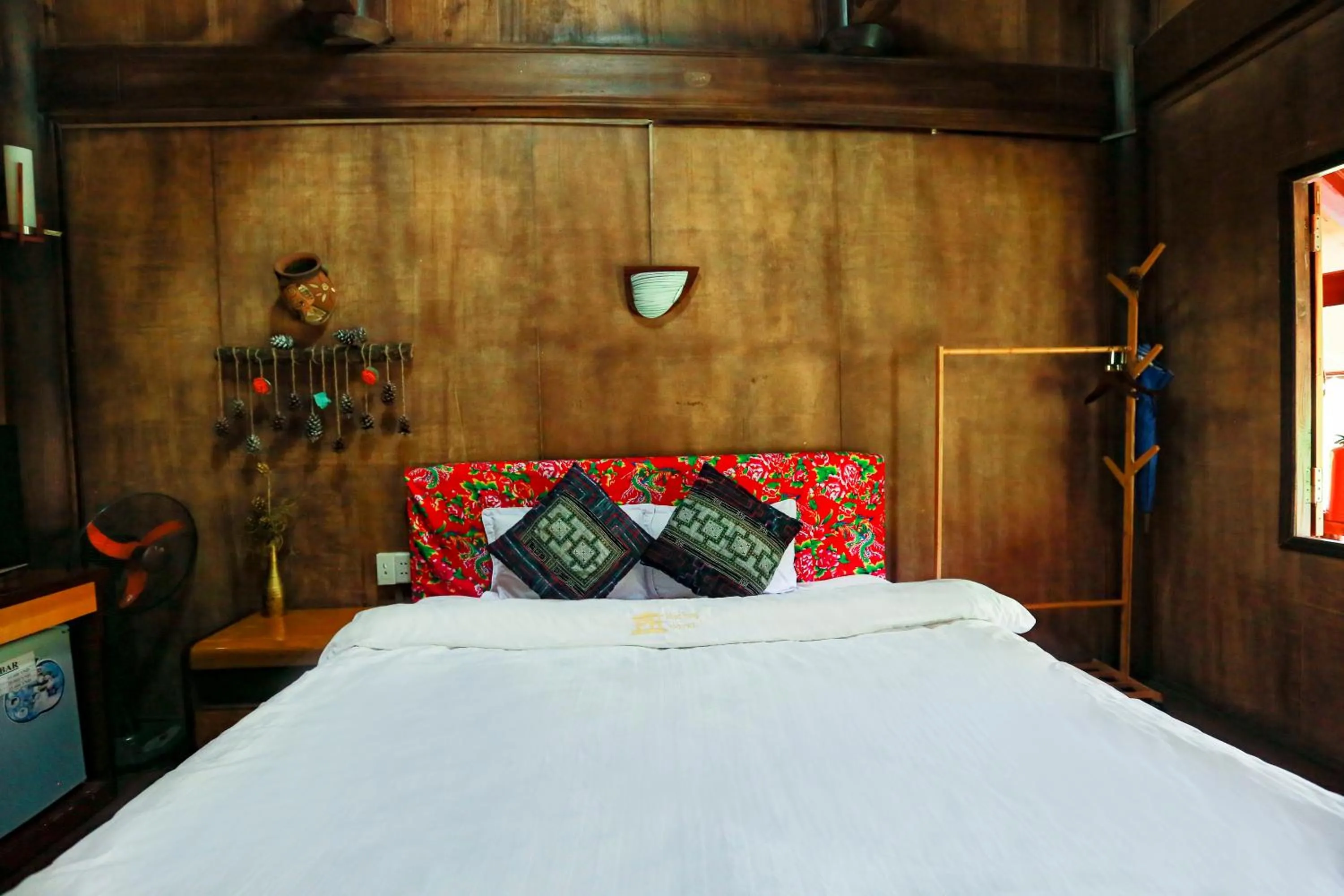 Bed in Cat Ba Eco Lodge