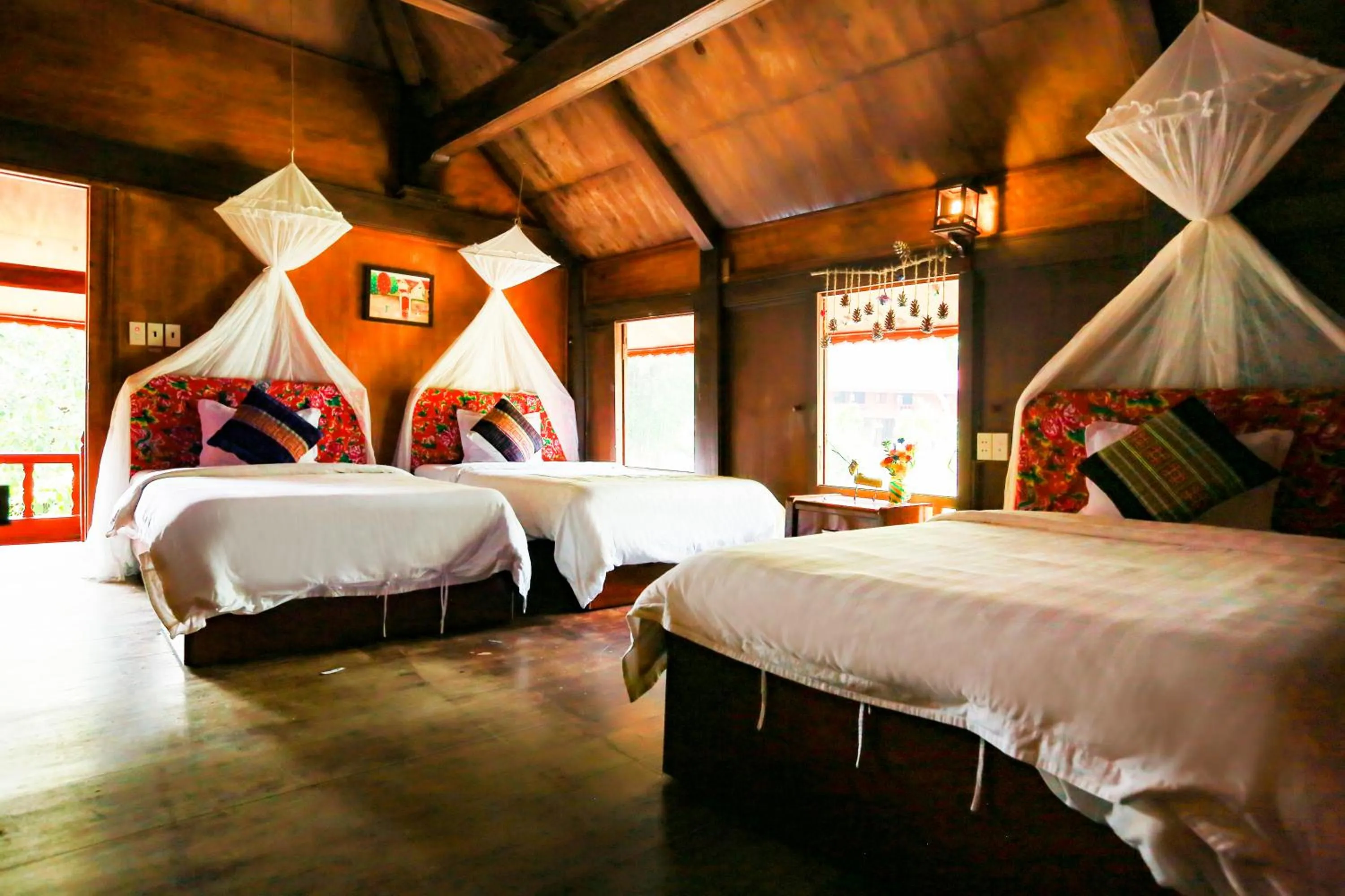 Bed in Cat Ba Eco Lodge