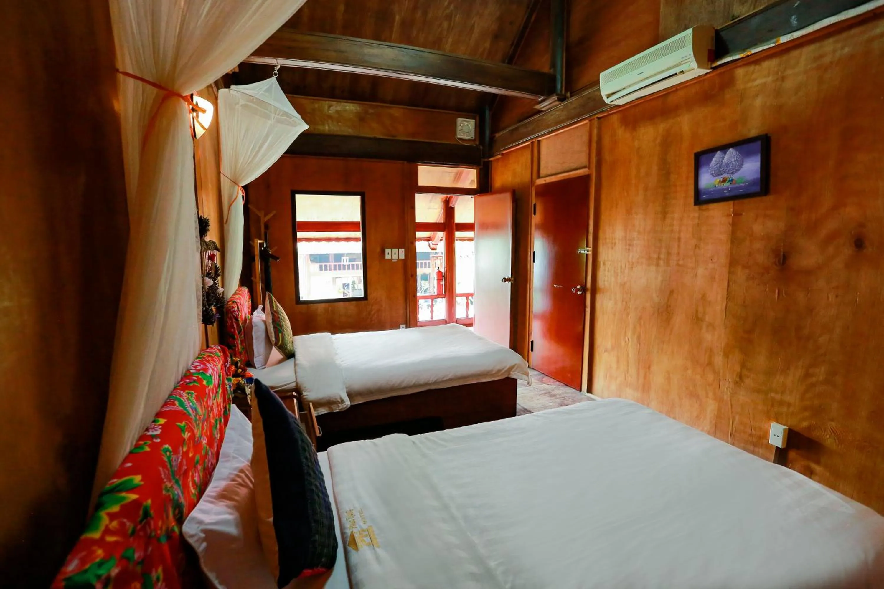 Bed in Cat Ba Eco Lodge