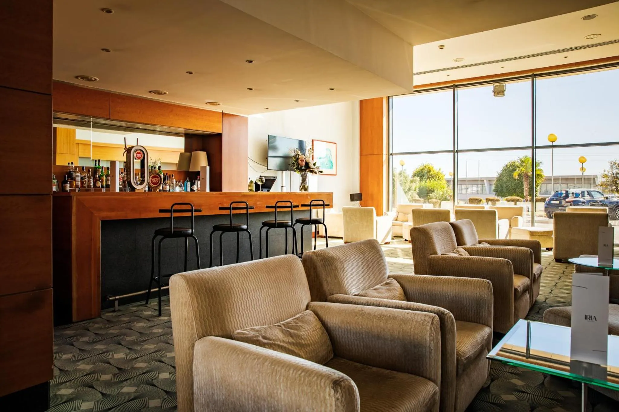 Lounge or bar in VIP Executive Santa Iria Hotel