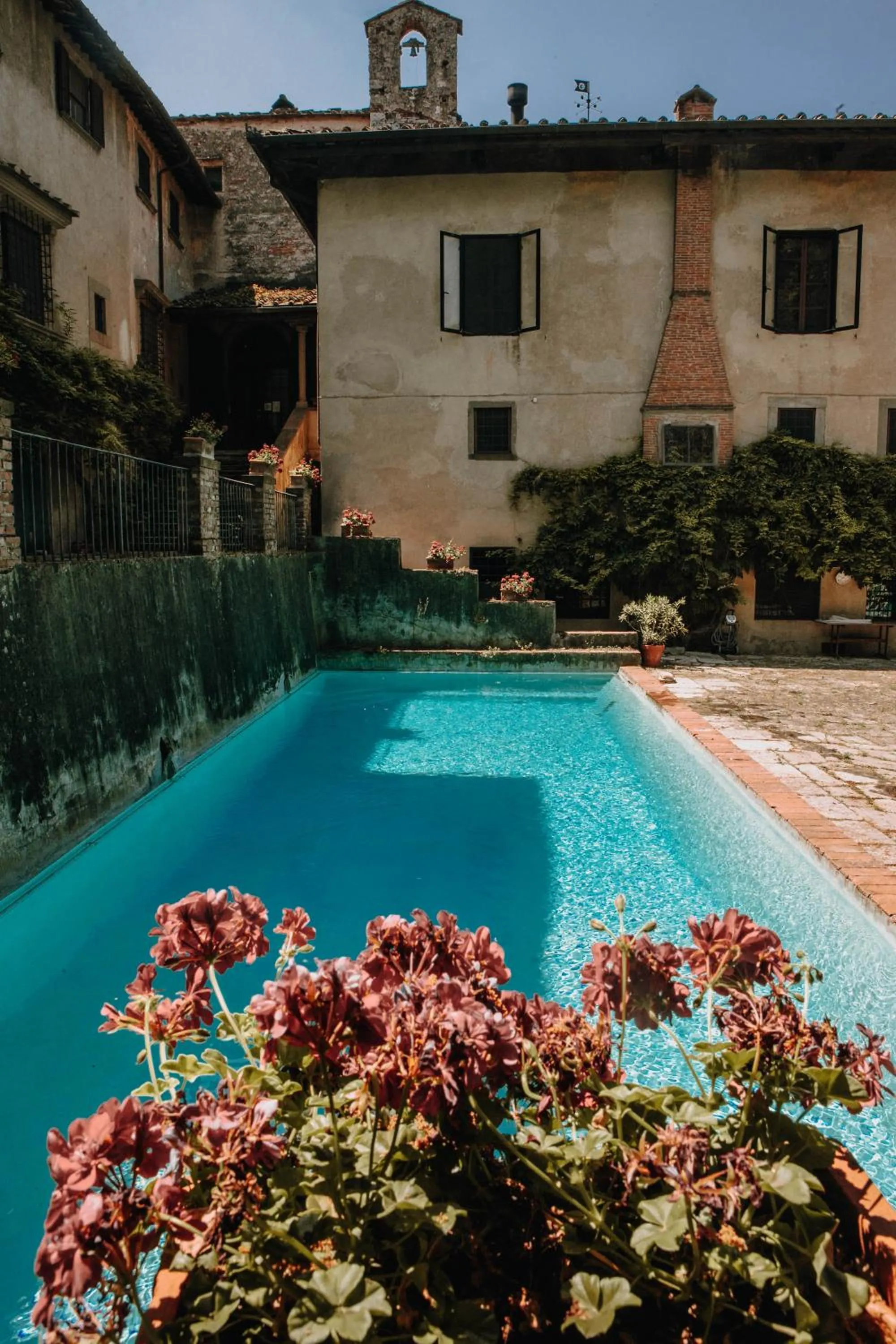 Property building in Villa Rucellai