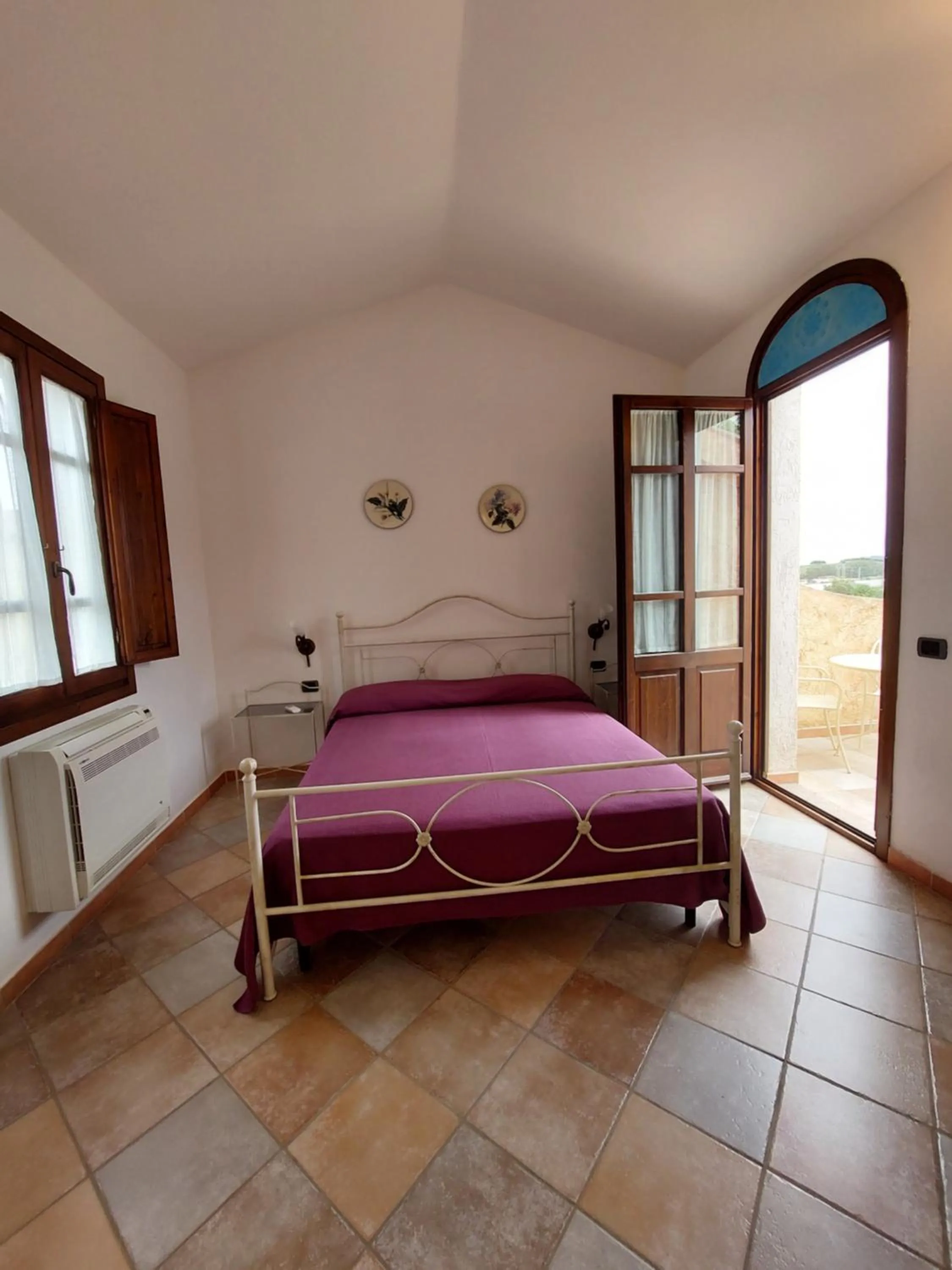 Bedroom, Bed in Hotel La Corte Rosada
