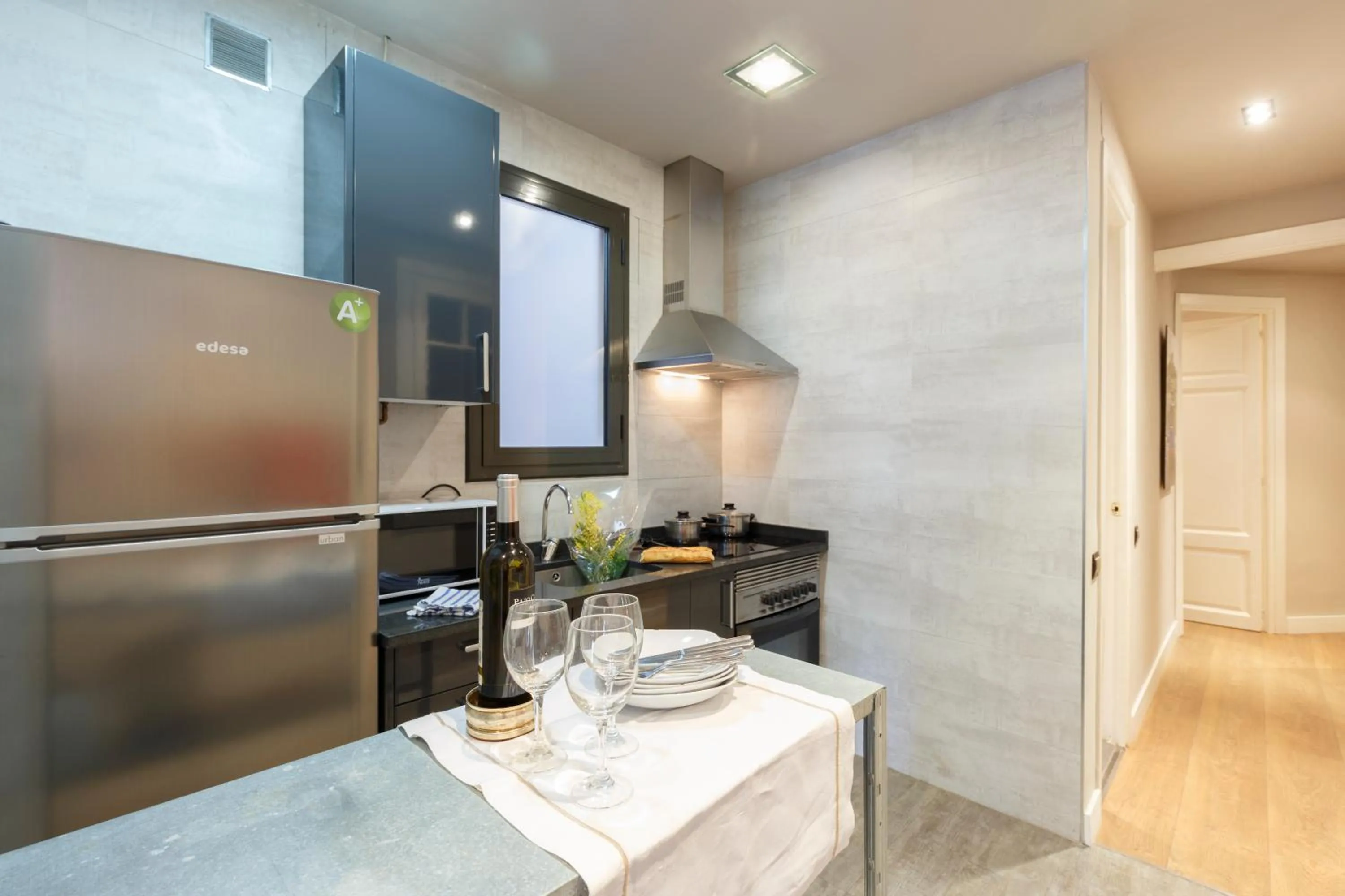 Kitchen or kitchenette in AinB Eixample-Miro Apartments