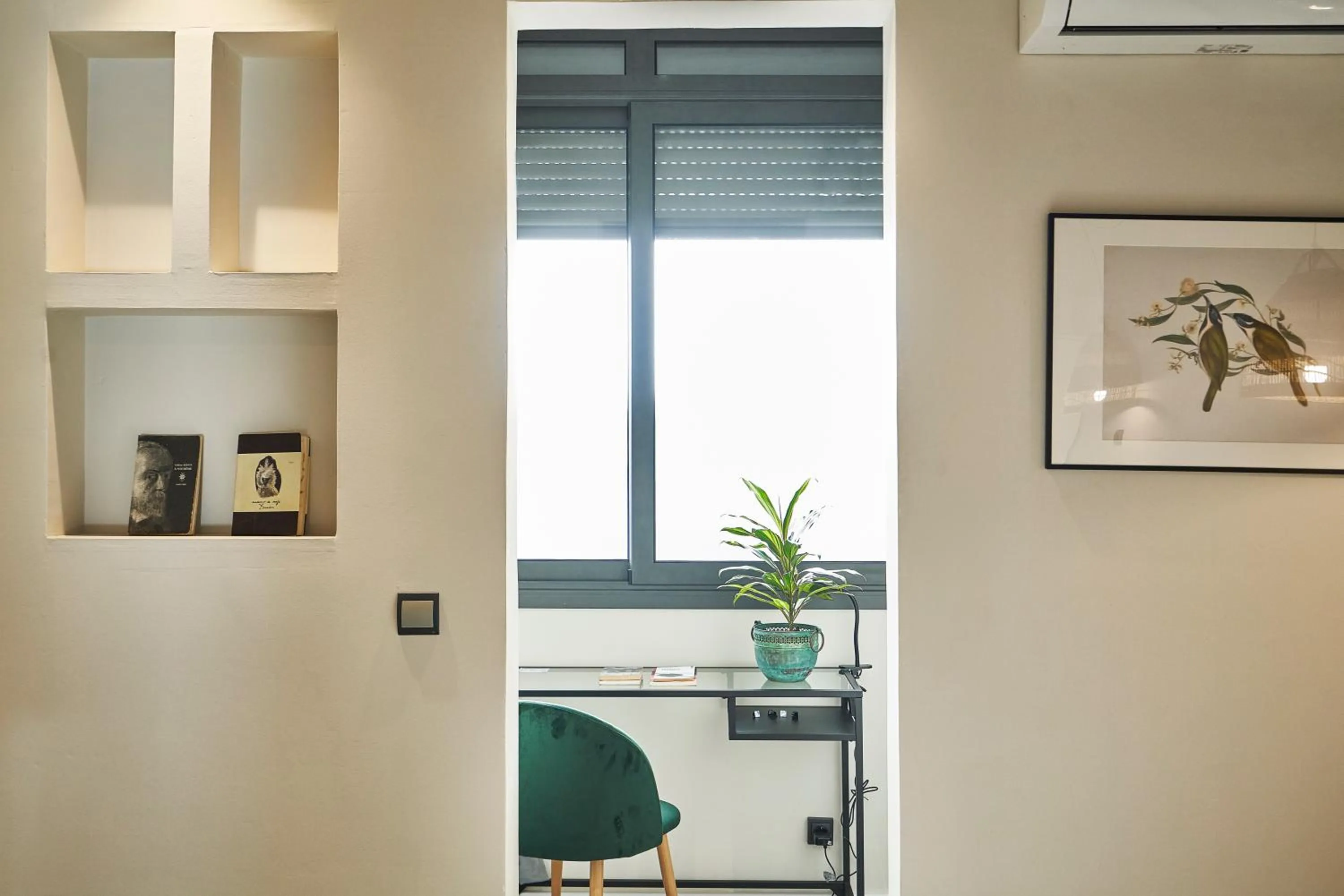 hair dresser in AinB Eixample-Miro Apartments