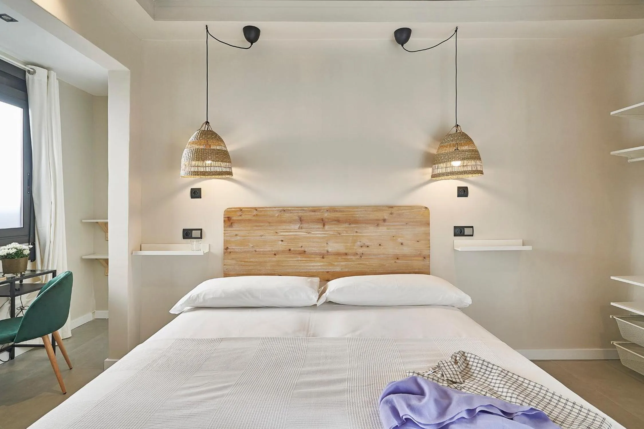 Bedroom, Bed in AinB Eixample-Miro Apartments