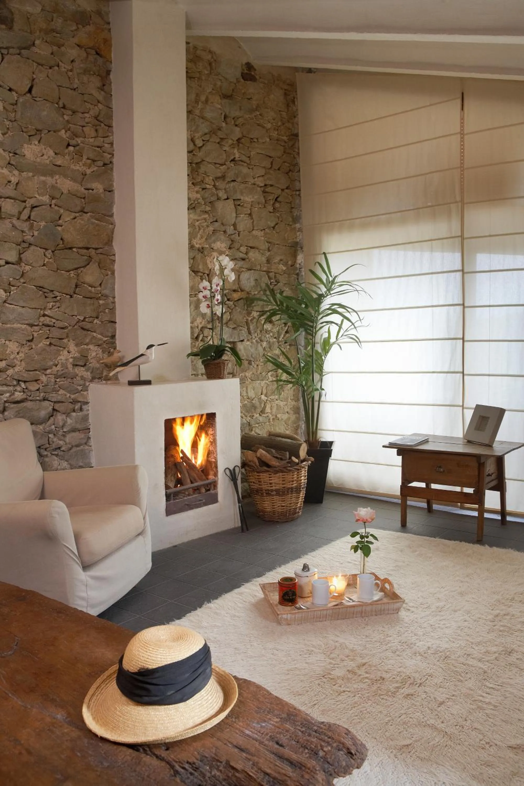 Bedroom in Hotel la Plaça Madremanya