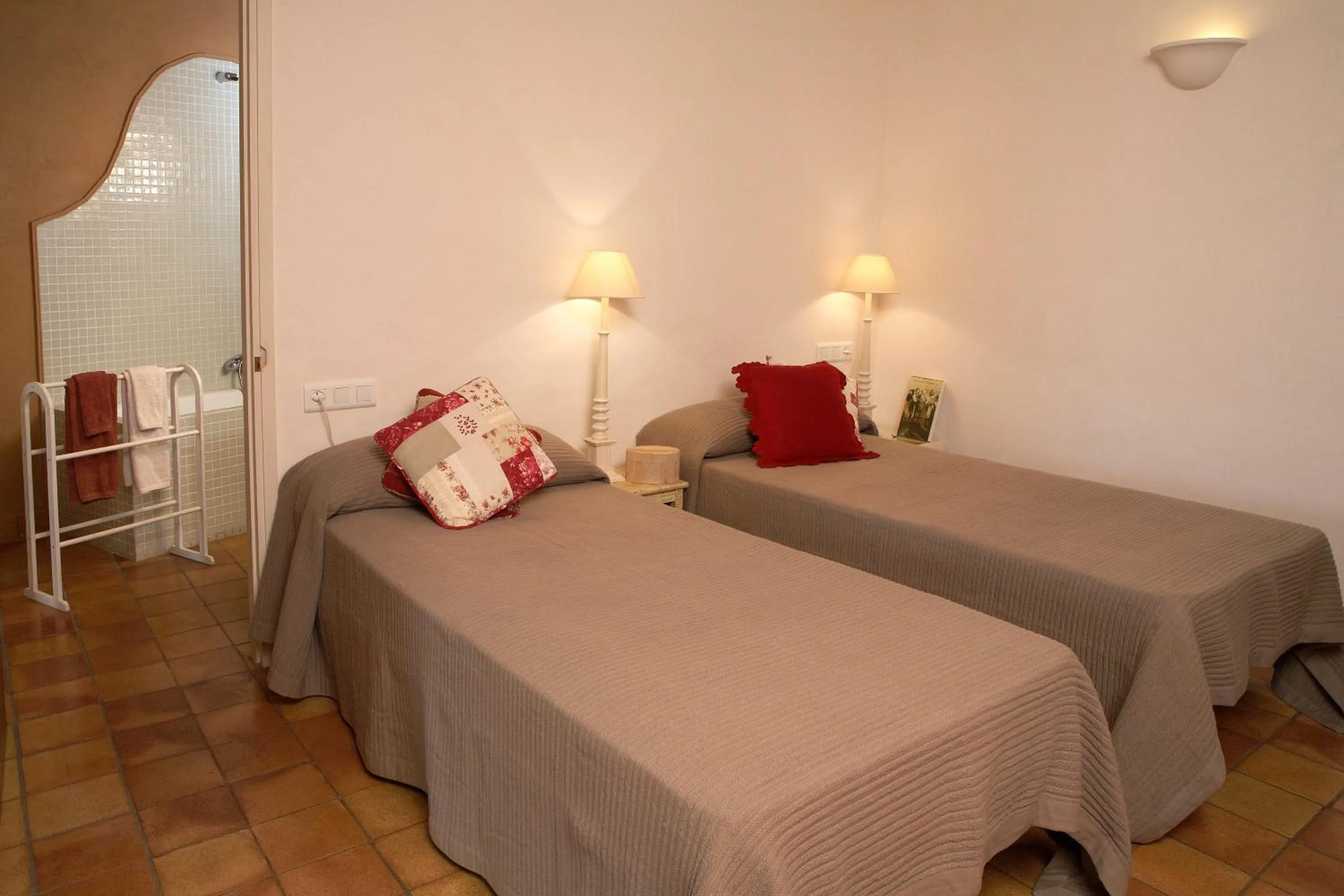 Bed in Hotel la Plaça Madremanya