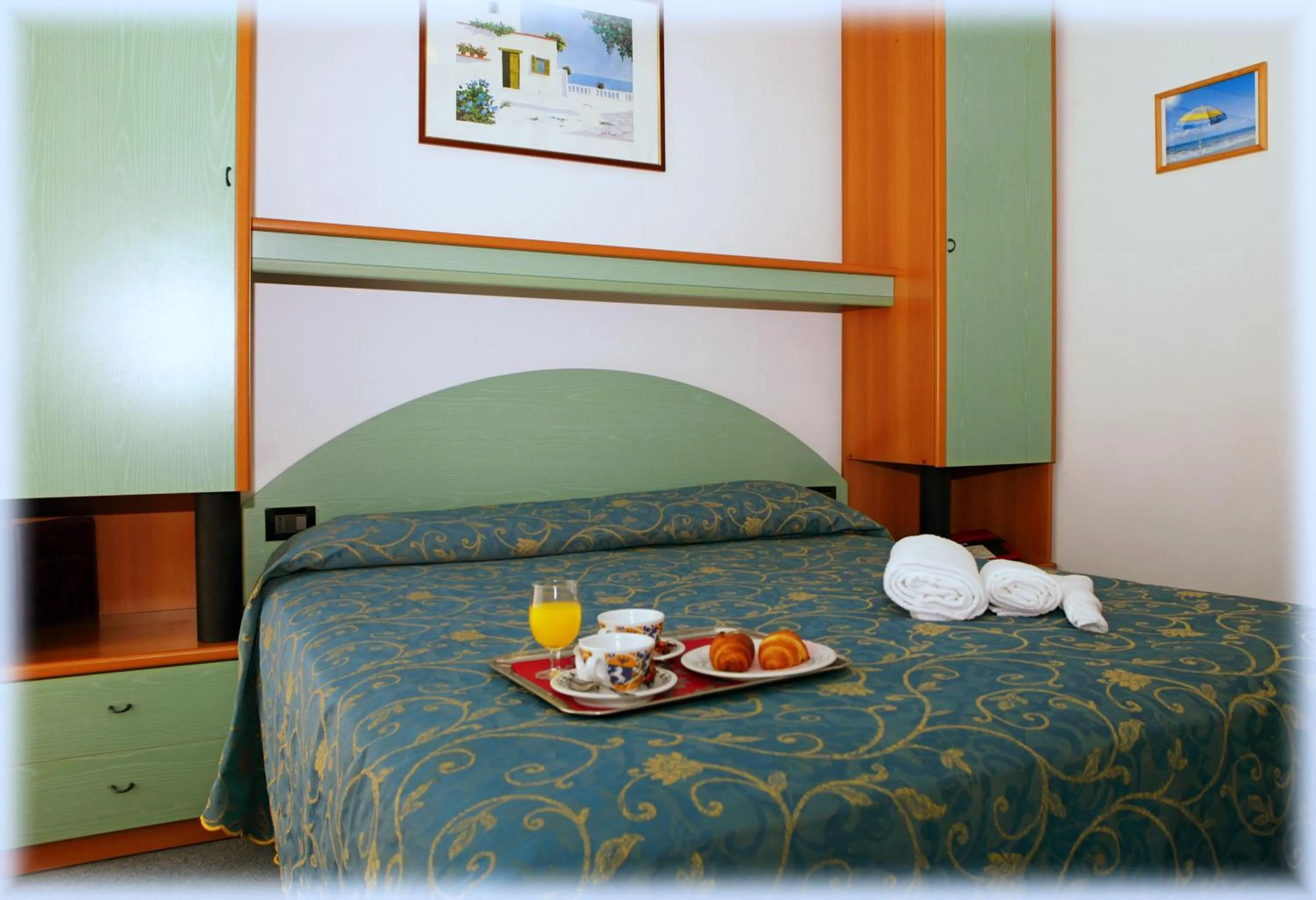 Bed in Hotel Derby S