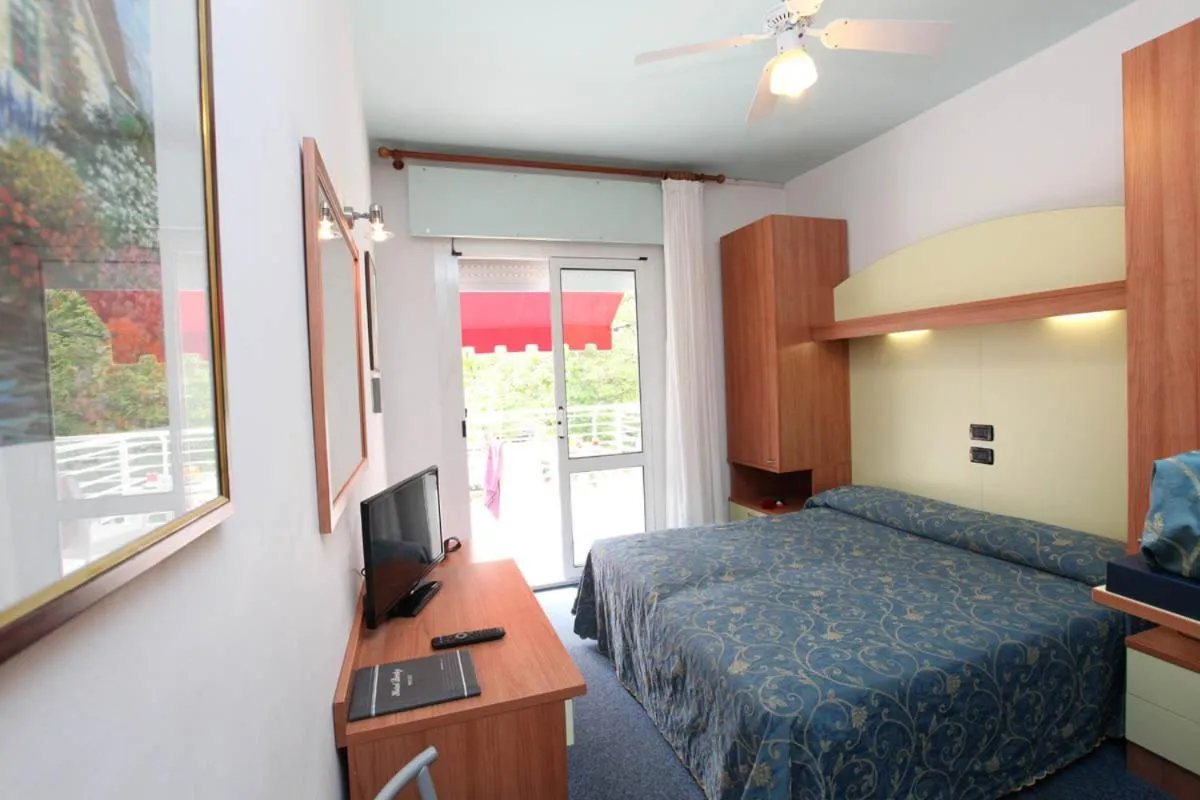 Bed in Hotel Derby S