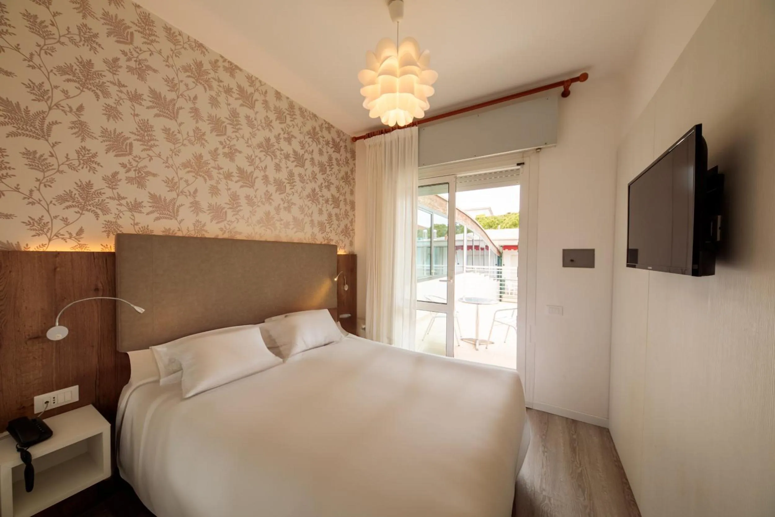 Bed in Hotel Derby S