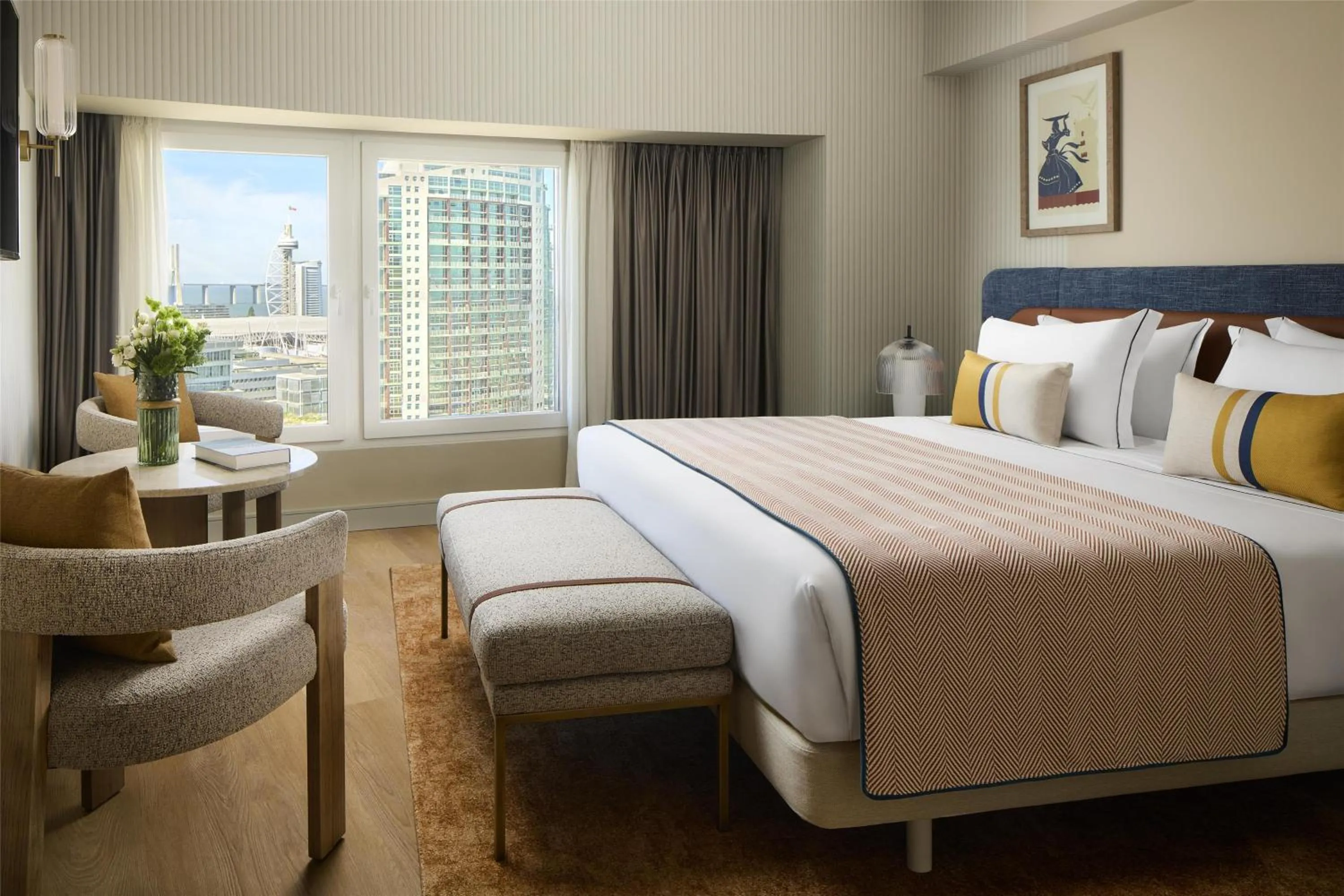 Photo of the whole room, Bed in Tivoli Oriente Lisboa Hotel