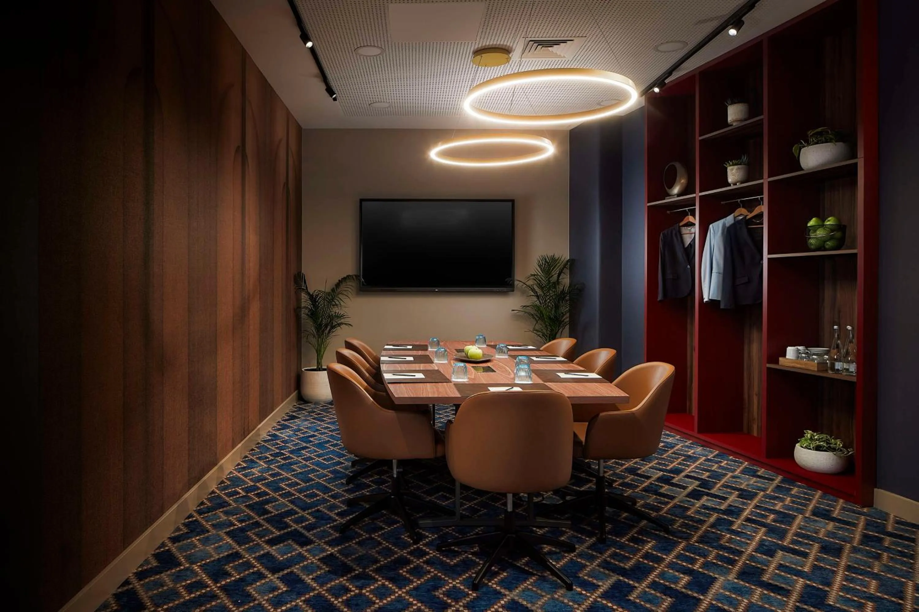 Meeting/conference room in Tivoli Oriente Lisboa Hotel