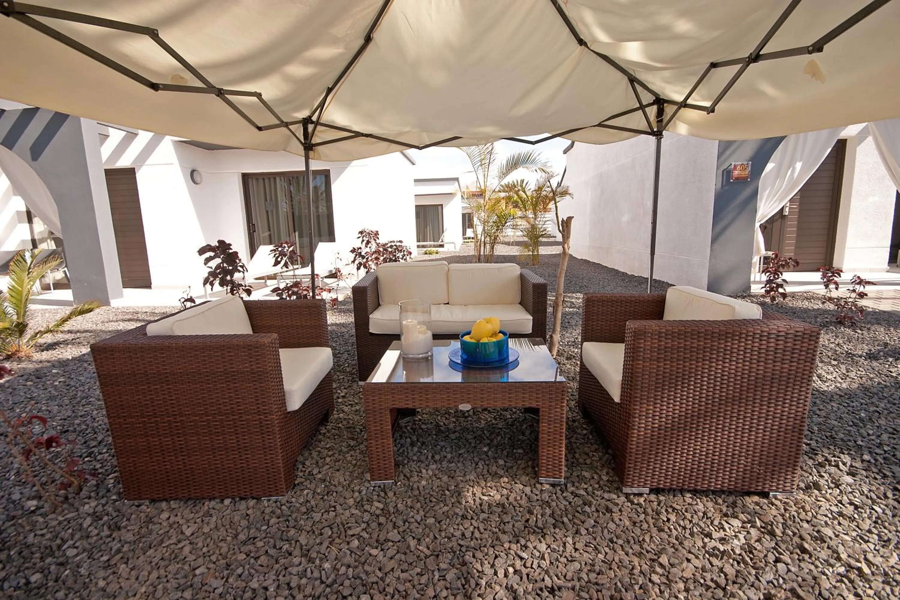 Patio in R2 Romantic Fantasia Suites - Adults Only