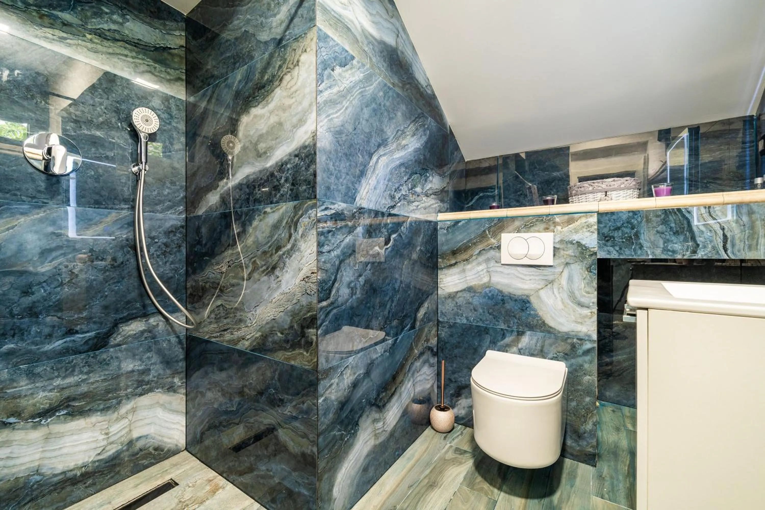 Bathroom in Apartments Dub