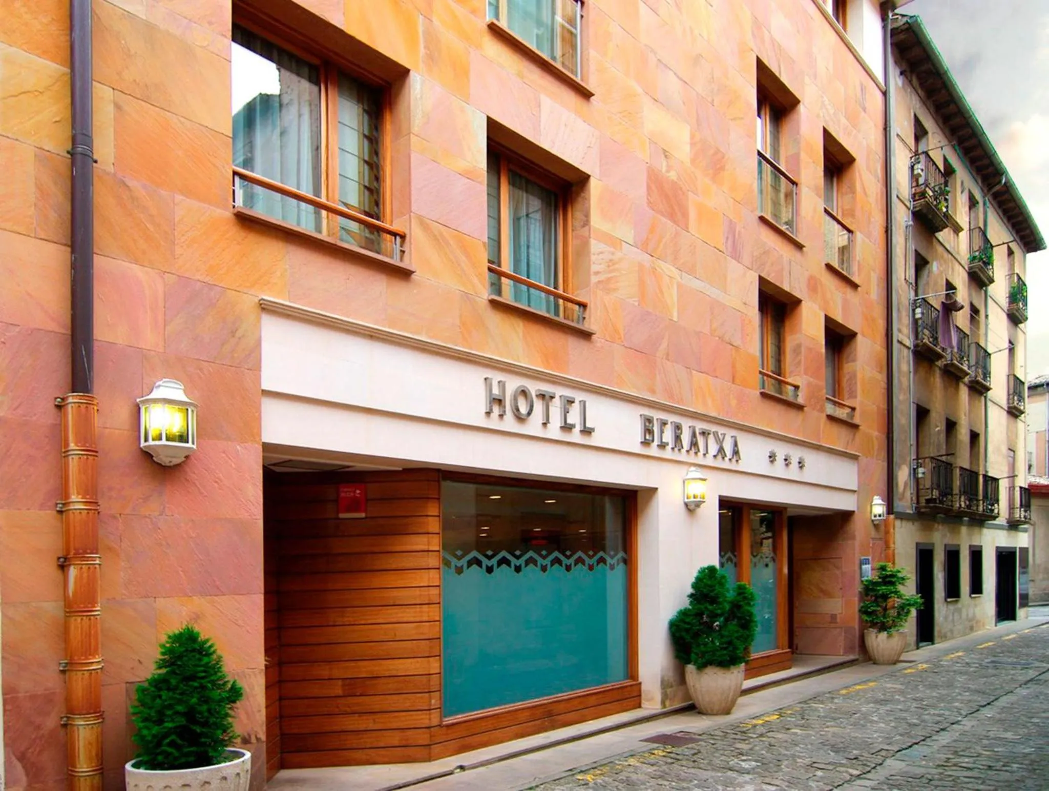 Property building in Hotel Beratxa