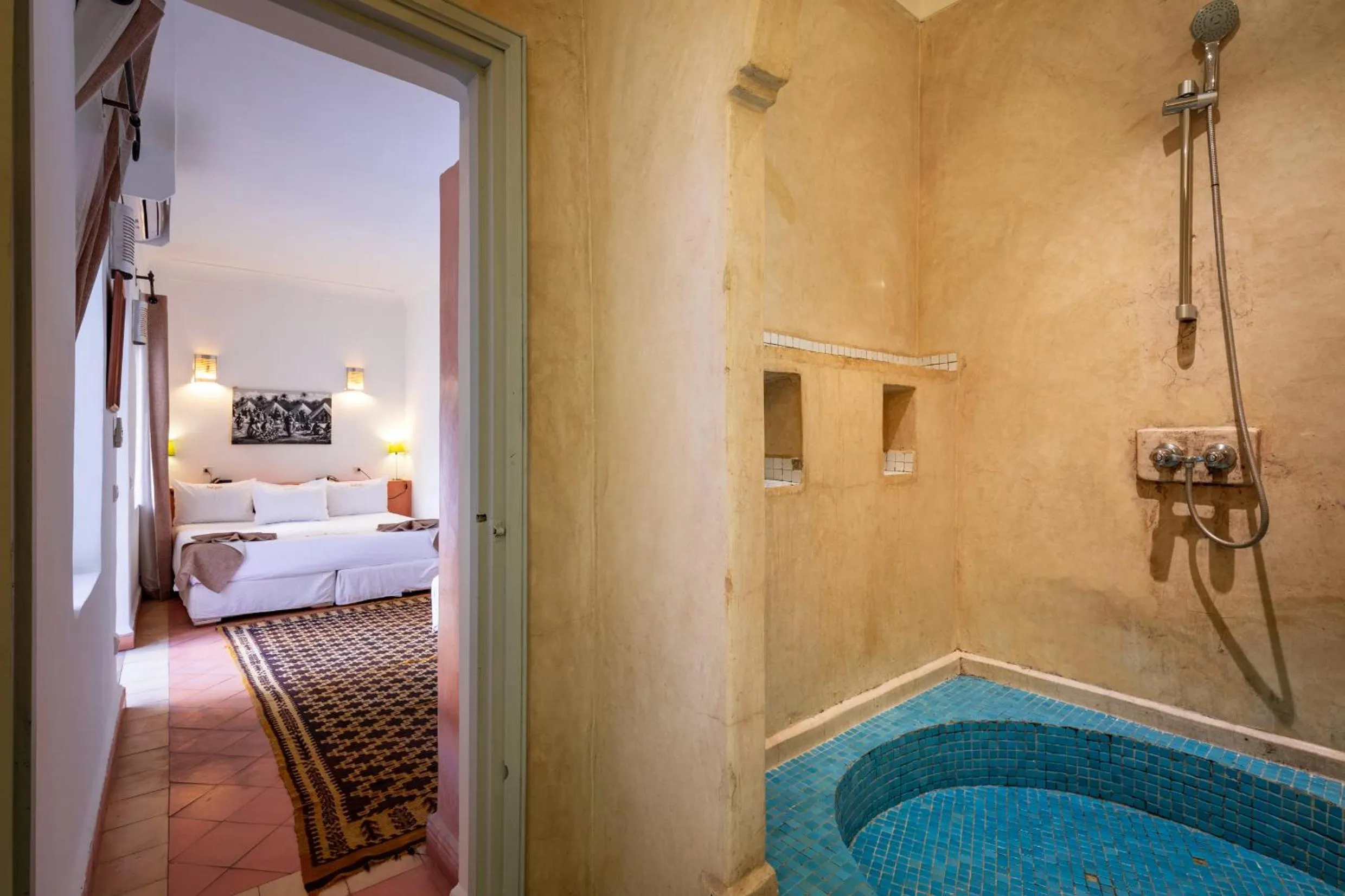 Shower, Bed in Riad Laila