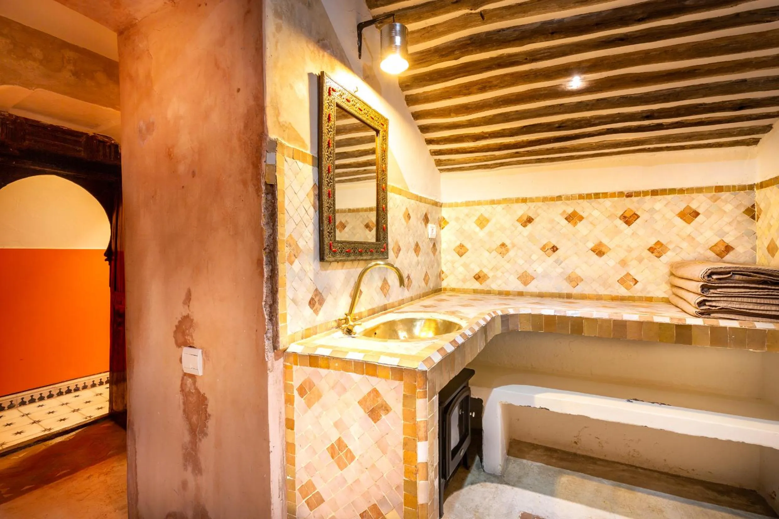 Shower in Riad Laila