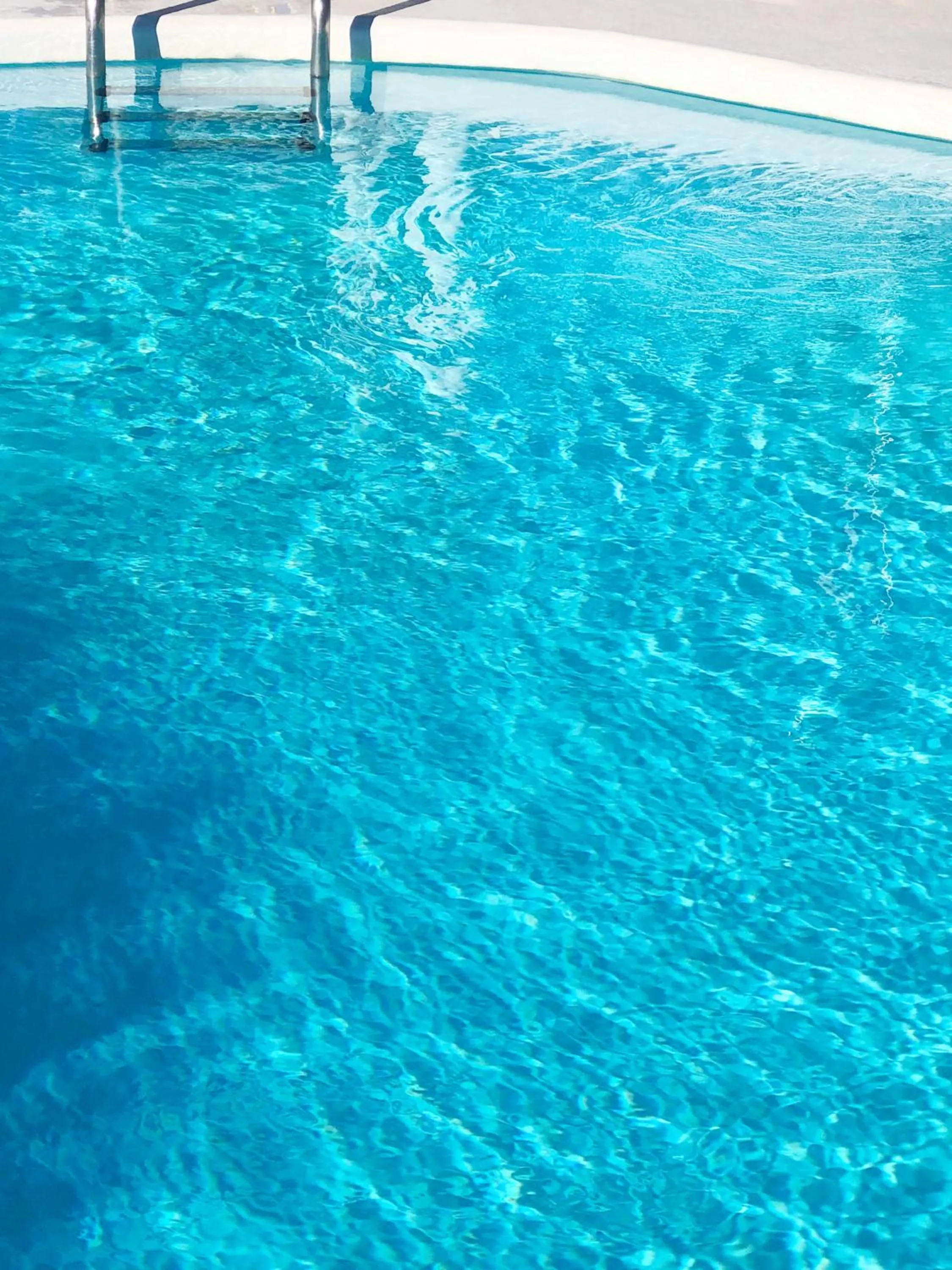 Swimming pool in Bungalows Las Almenas