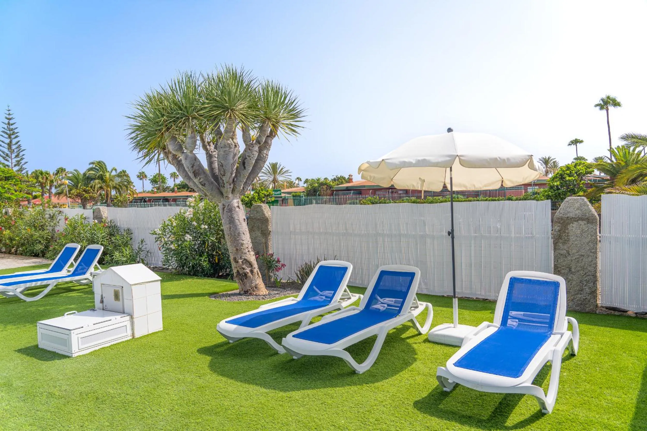 Spring in Bungalows Las Almenas