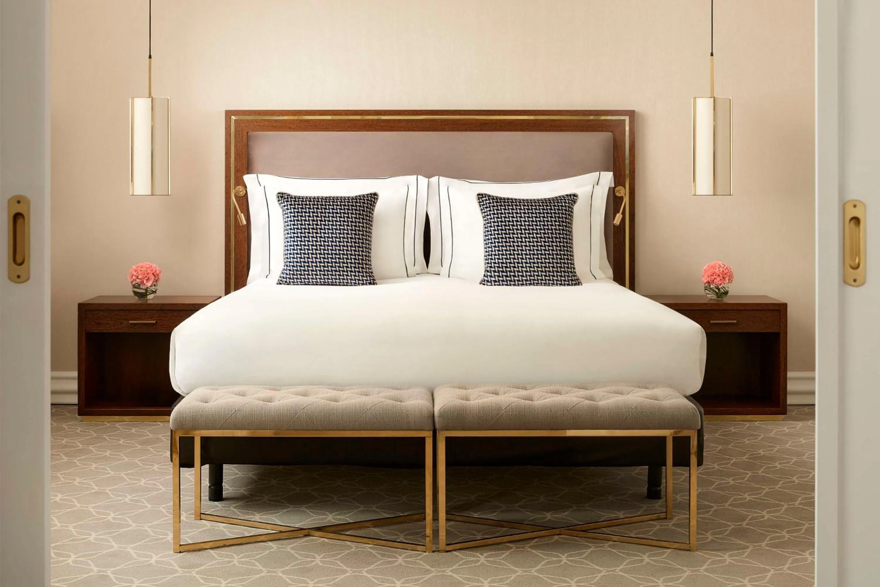 Bedroom, Bed in Tivoli Avenida Liberdade Lisboa – A Leading Hotel of the World