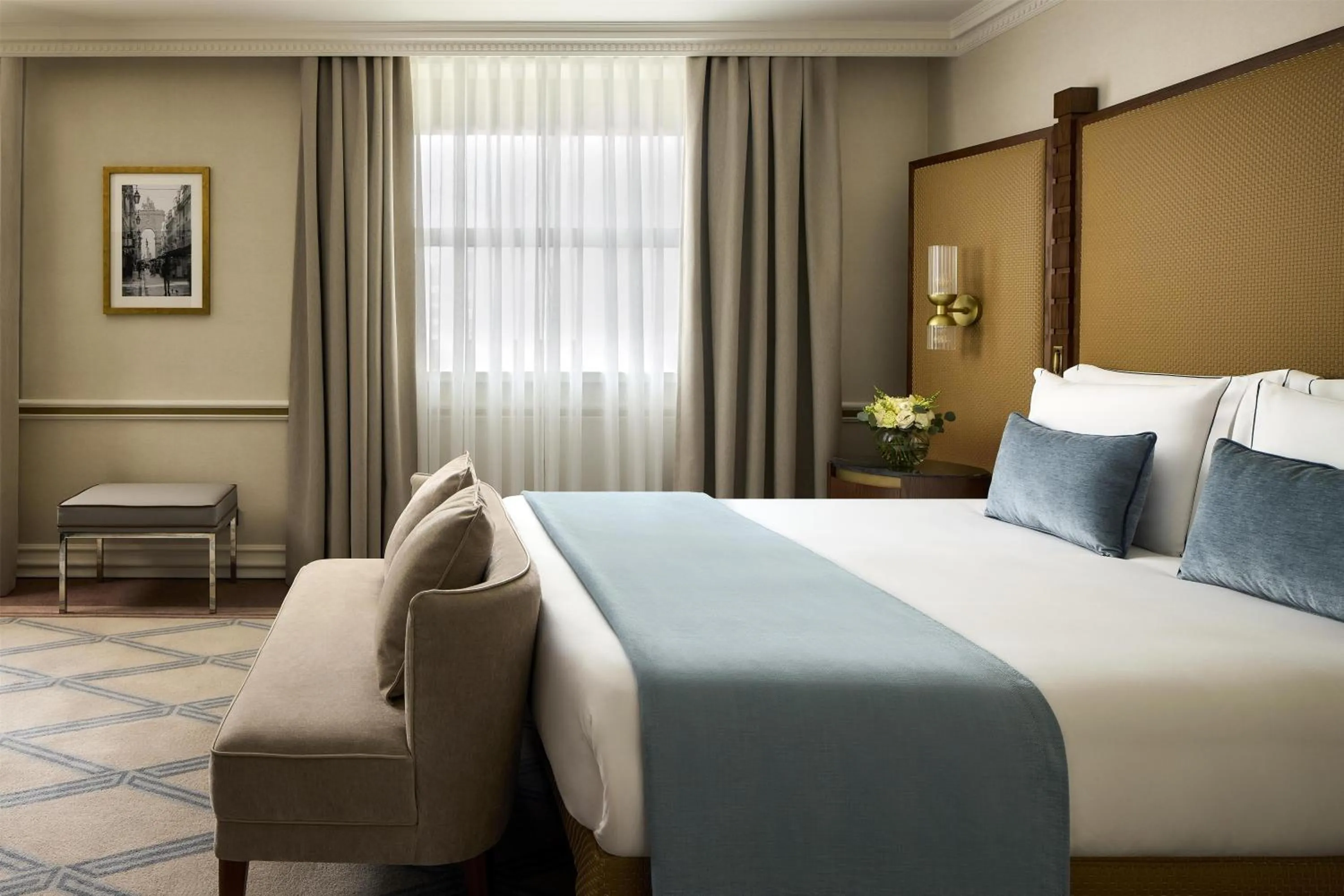 Bedroom, Bed in Tivoli Avenida Liberdade Lisboa – A Leading Hotel of the World