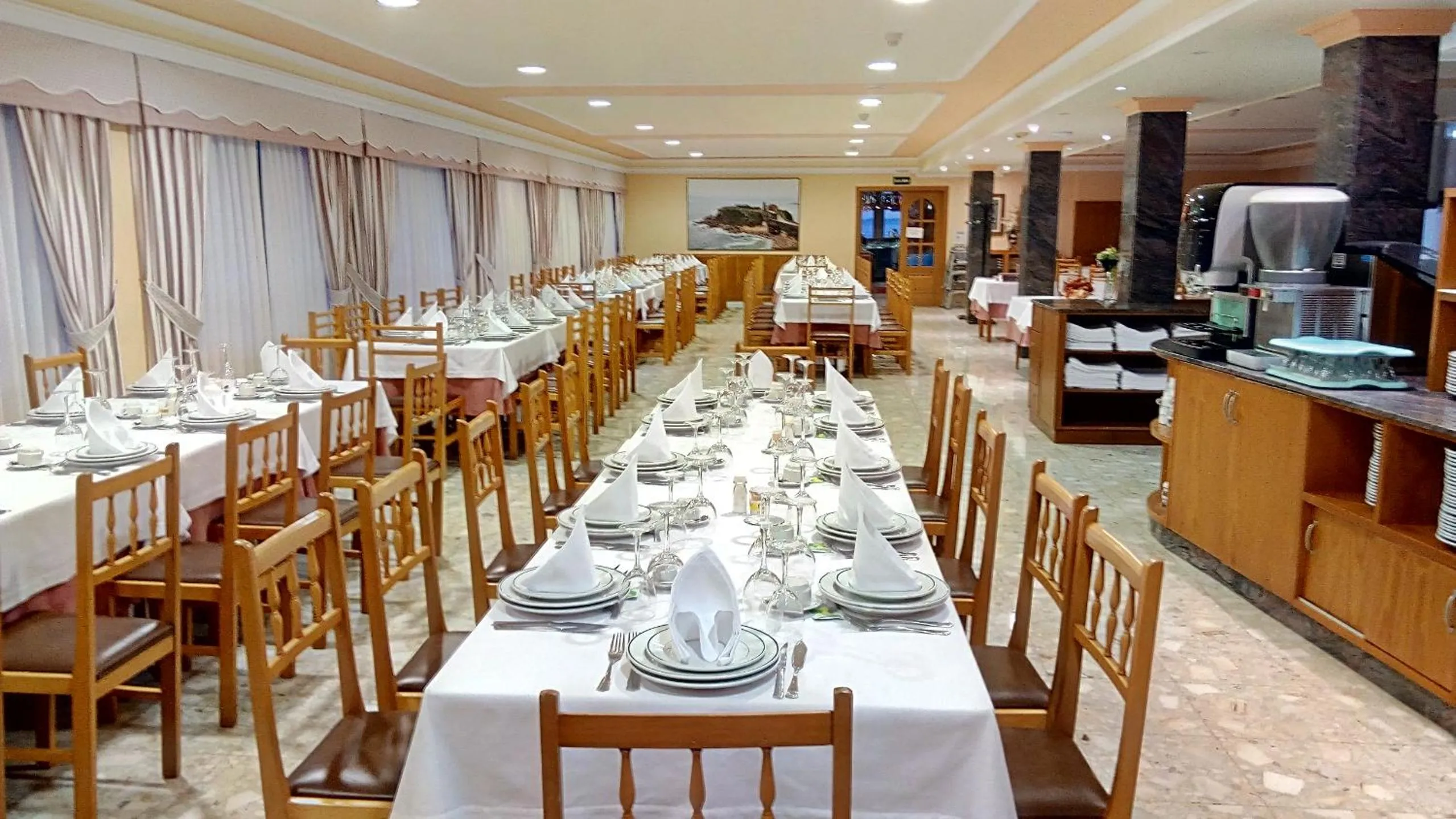 Food and drinks in Hotel La Lanzada