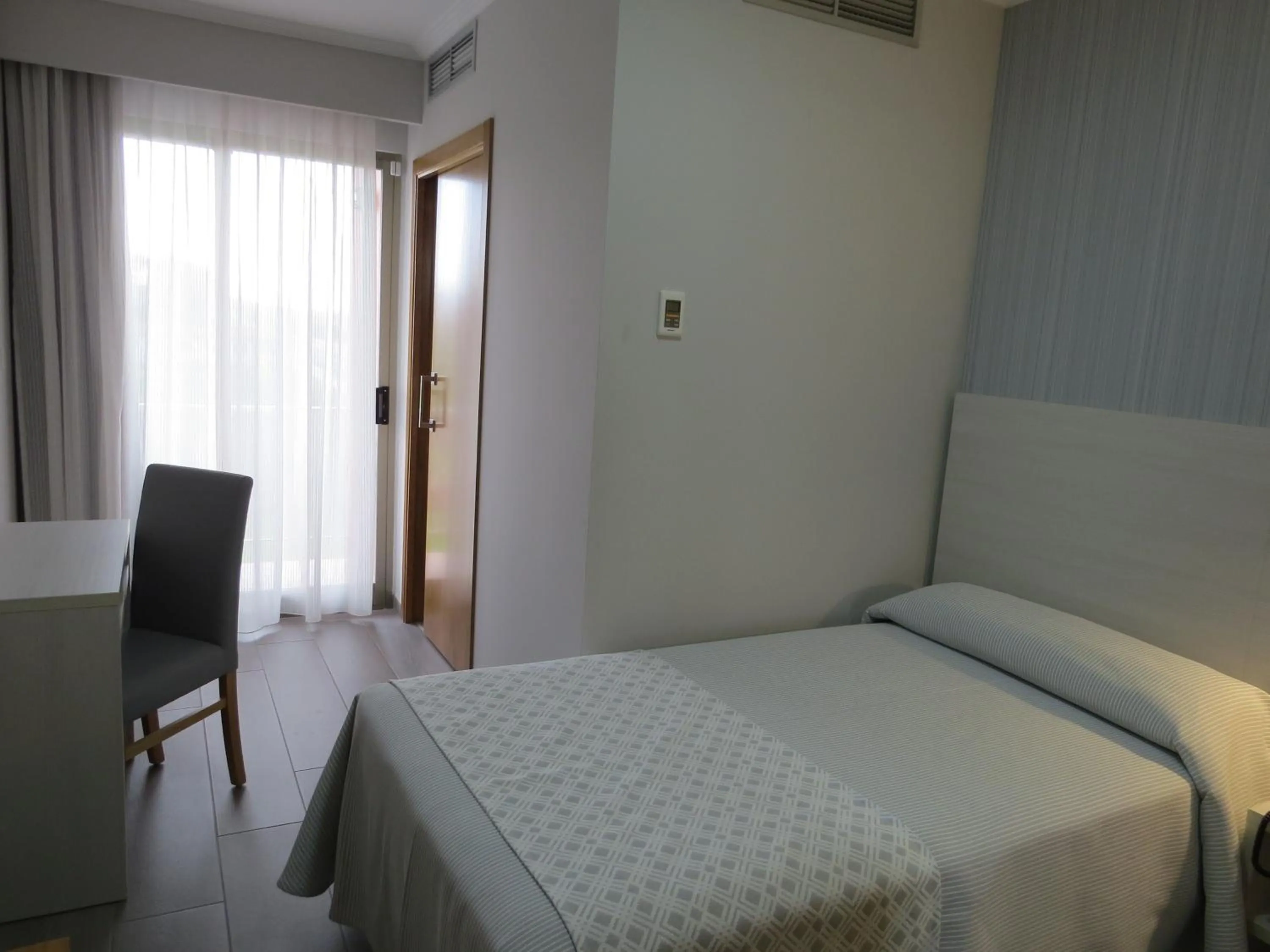 Photo of the whole room, Bed in Hotel La Lanzada