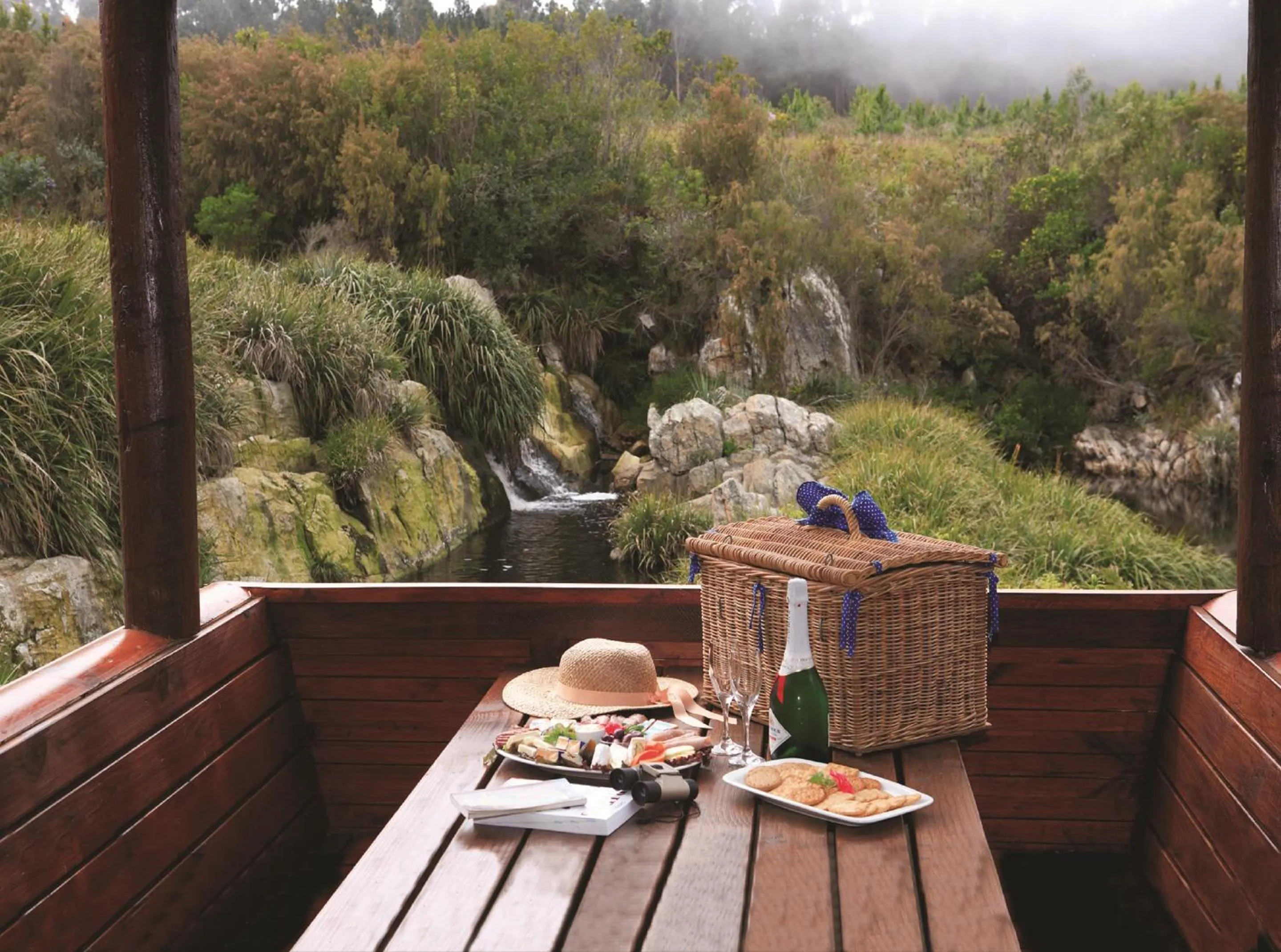 Restaurant/places to eat in The Fernery Lodge & Spa
