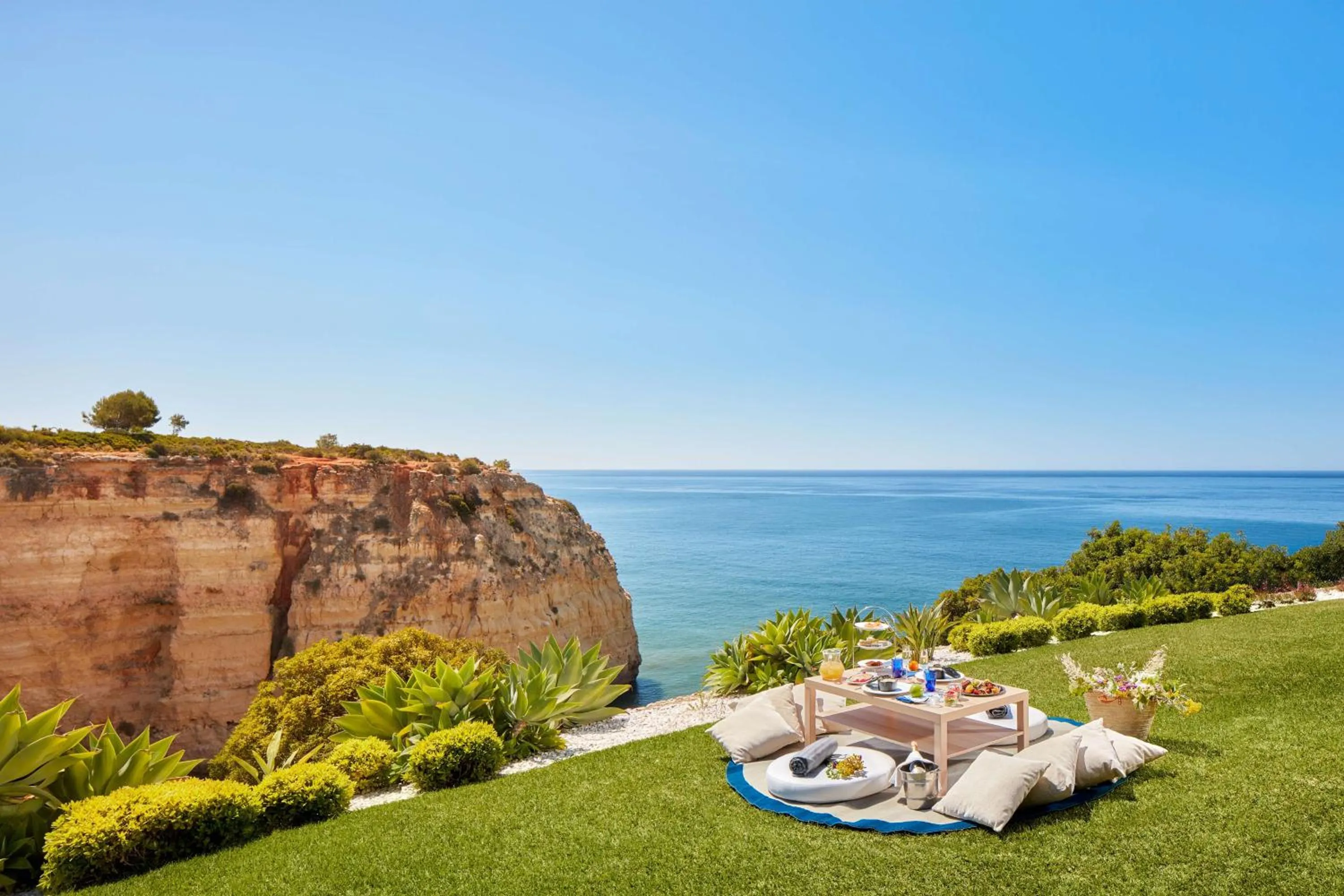 Property building in Tivoli Carvoeiro