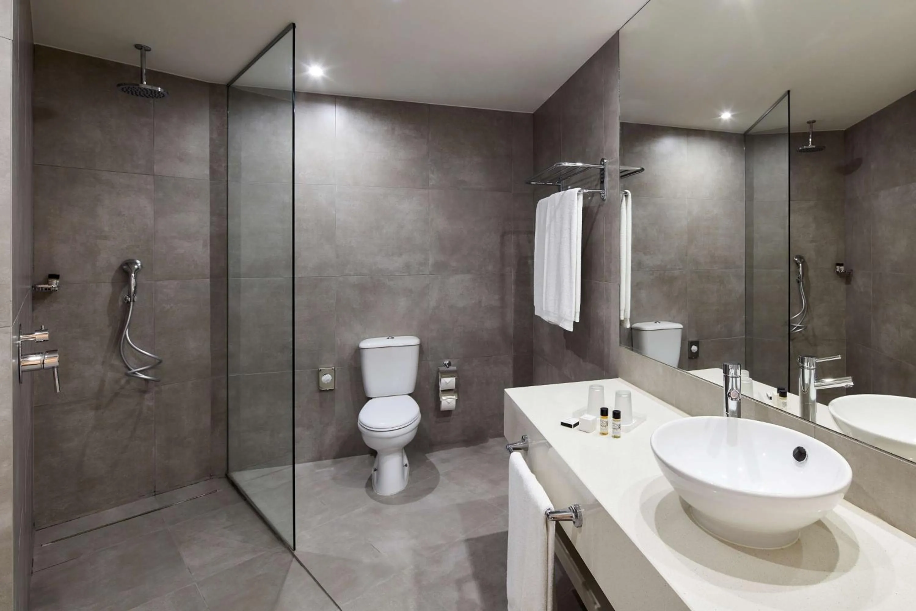 Bathroom in Tivoli Lagos