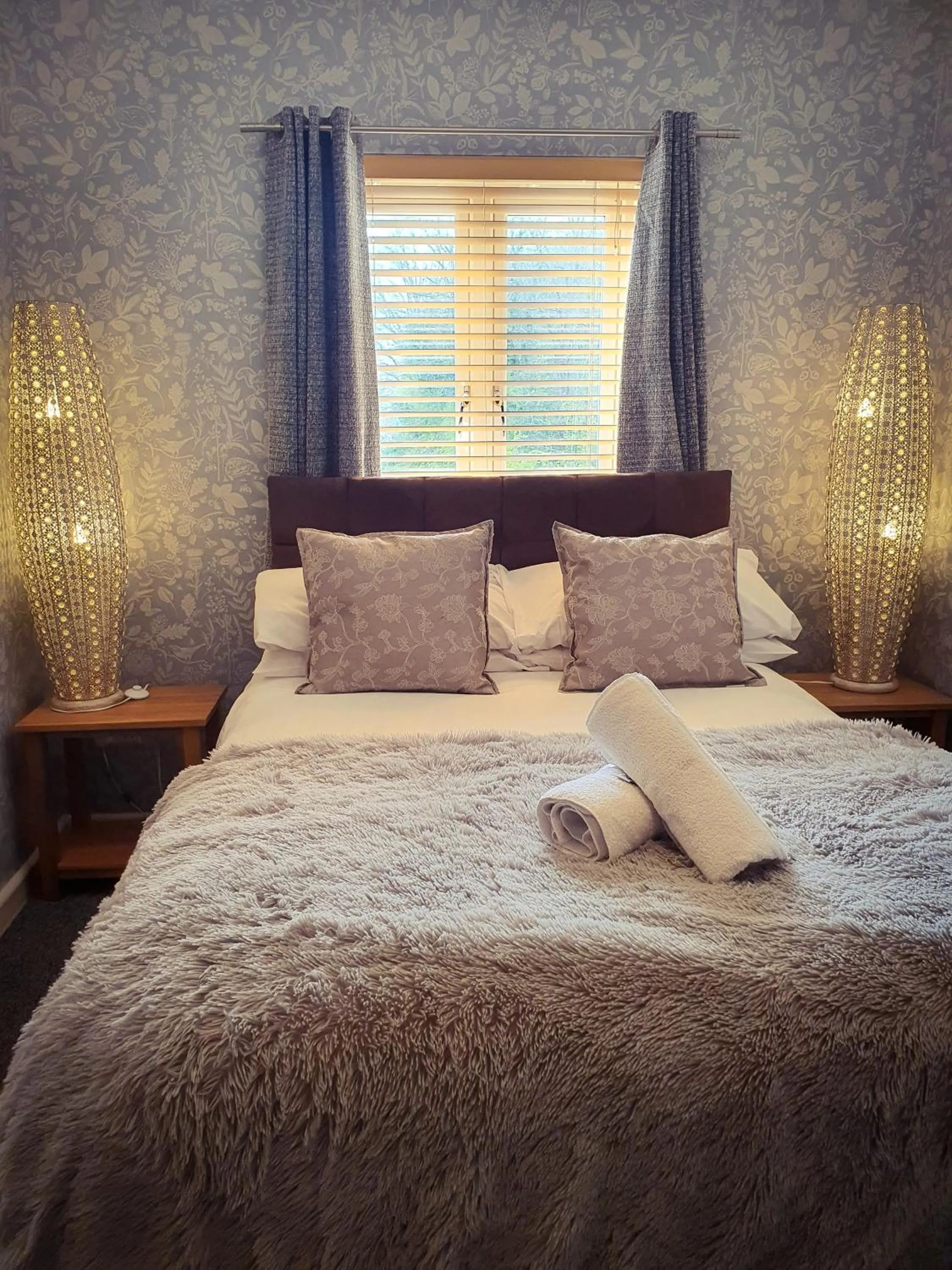 Bedroom, Bed in The Churchill Court