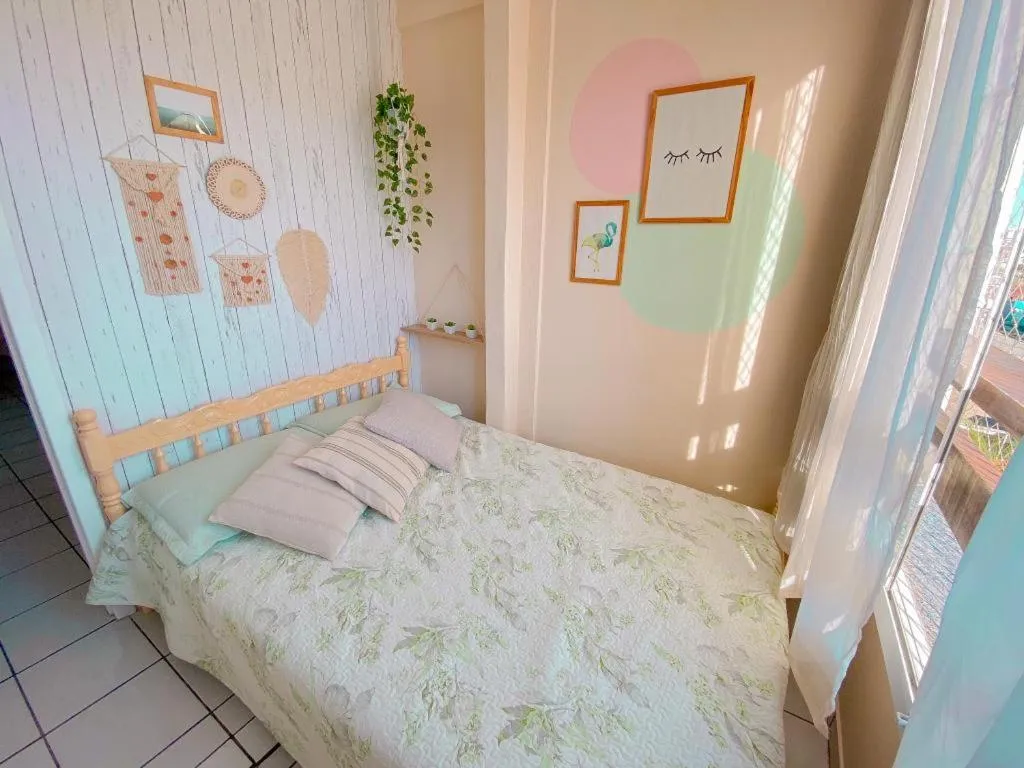 Bedroom, Bed in Apto lindo e aconchegante com piscina 202A