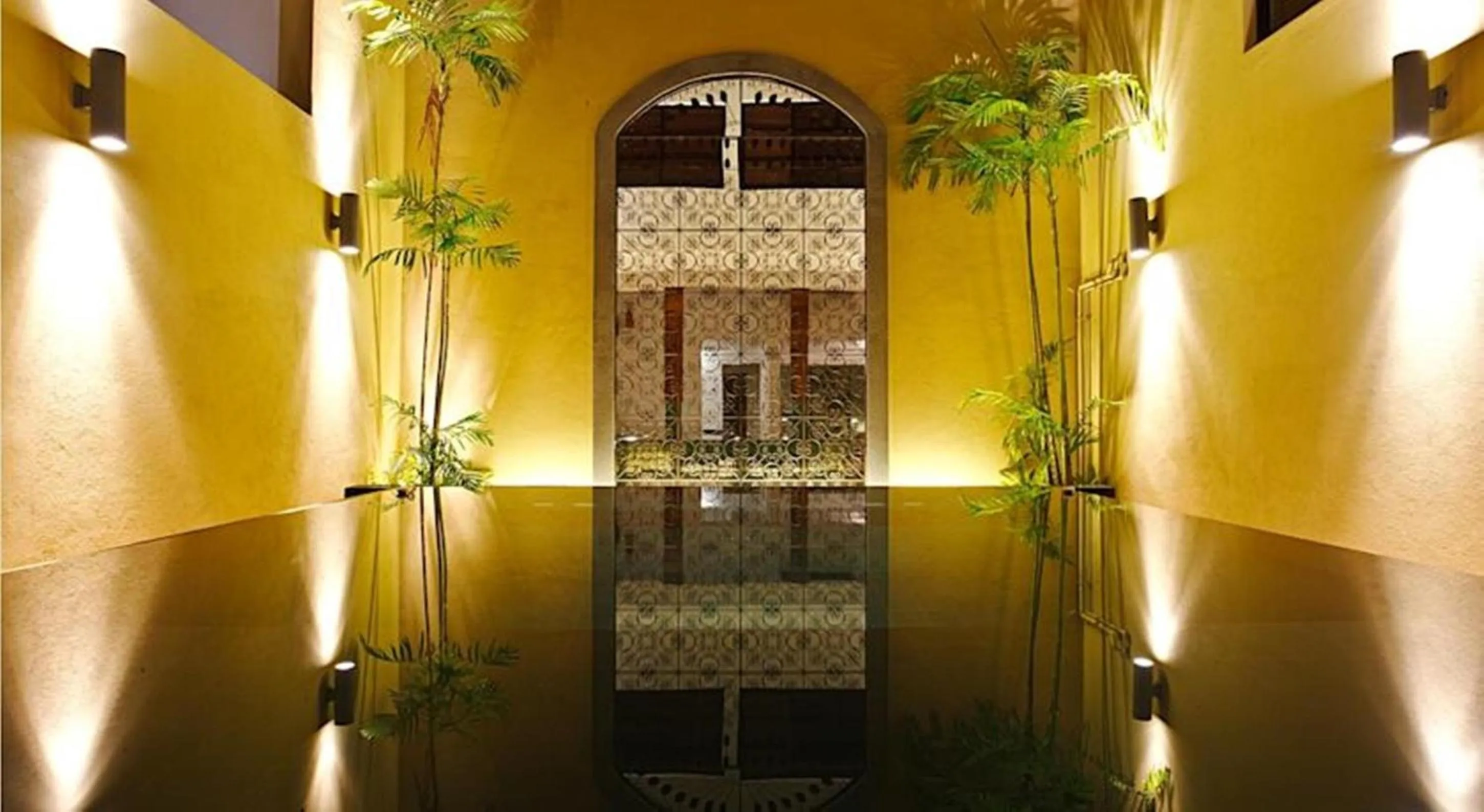 Decorative detail in Colombo Court Hotel & Spa