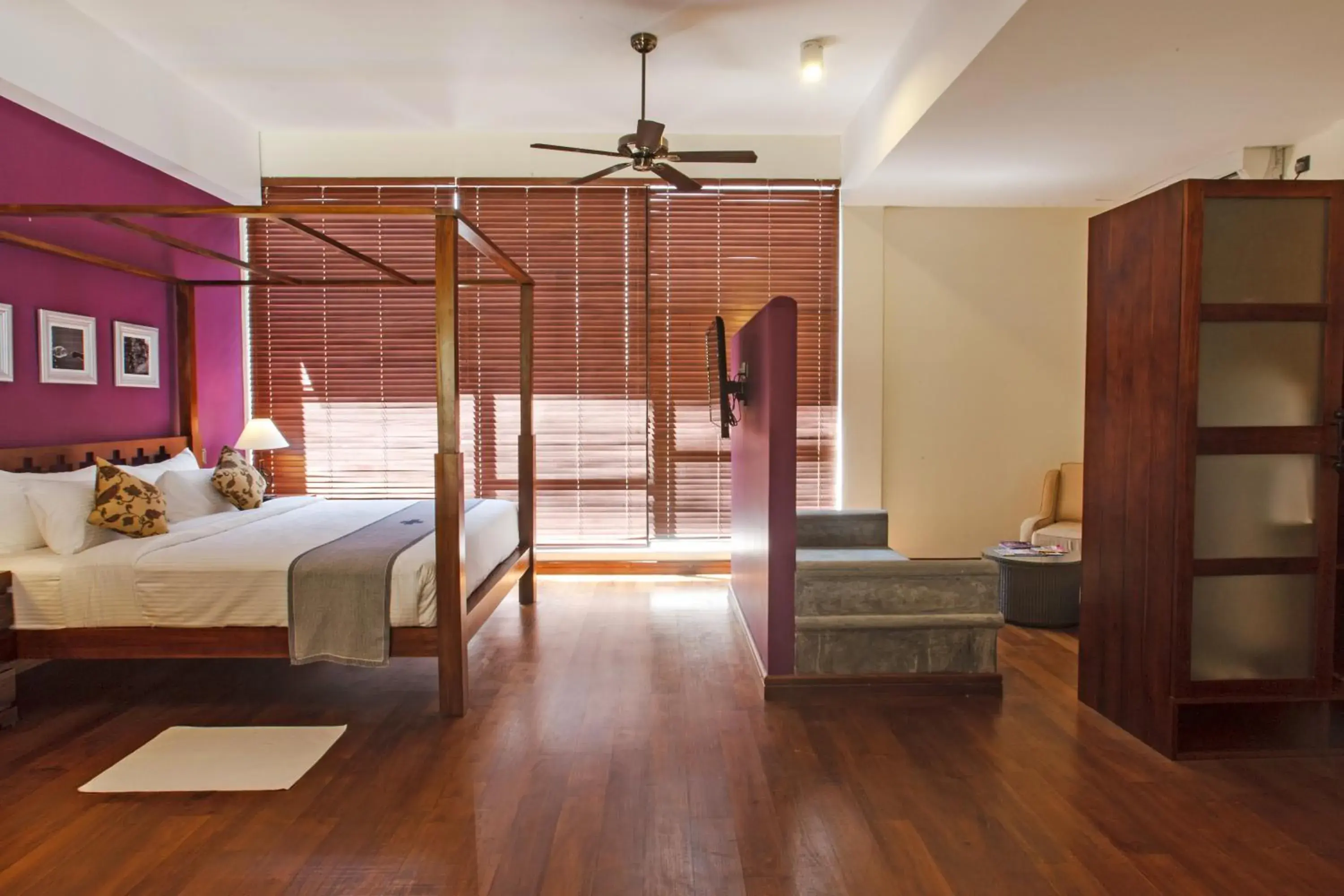 Suite in Colombo Court Hotel & Spa Suite in Colombo Court Hotel & Spa